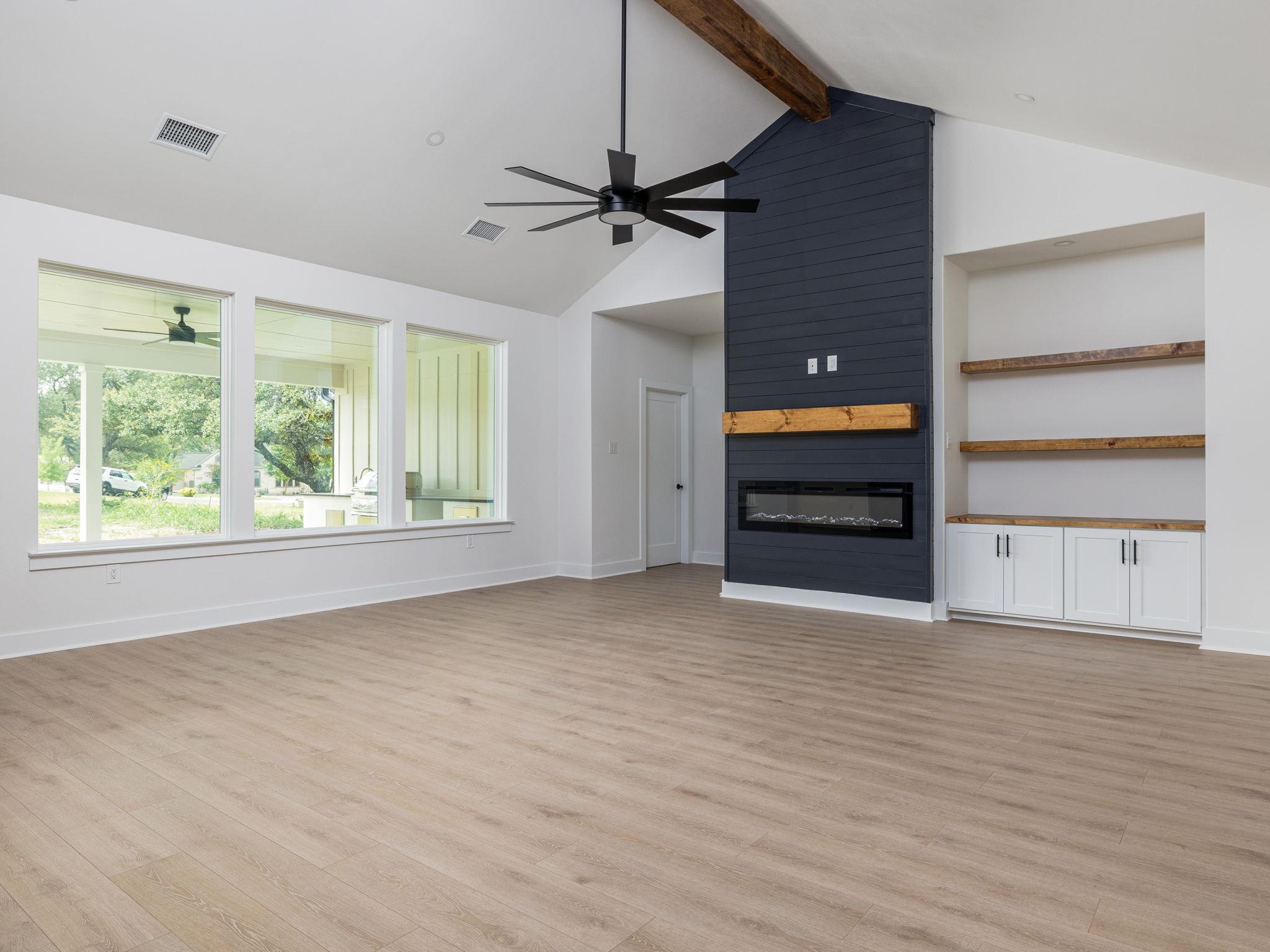 Image 5 of 40 For 811 County Road 200