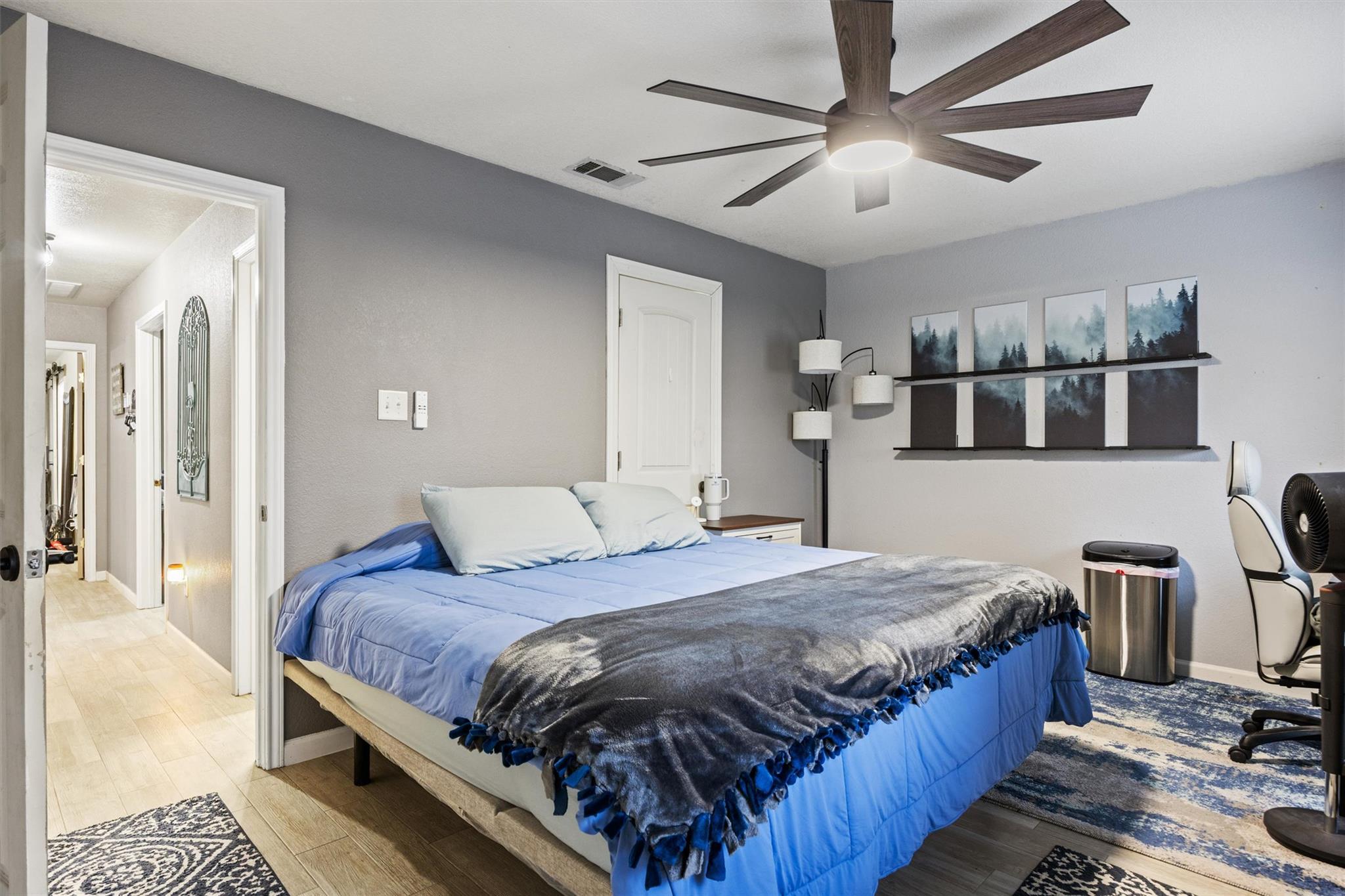 Image 17 of 40 For 1216 Honeysuckle Dr