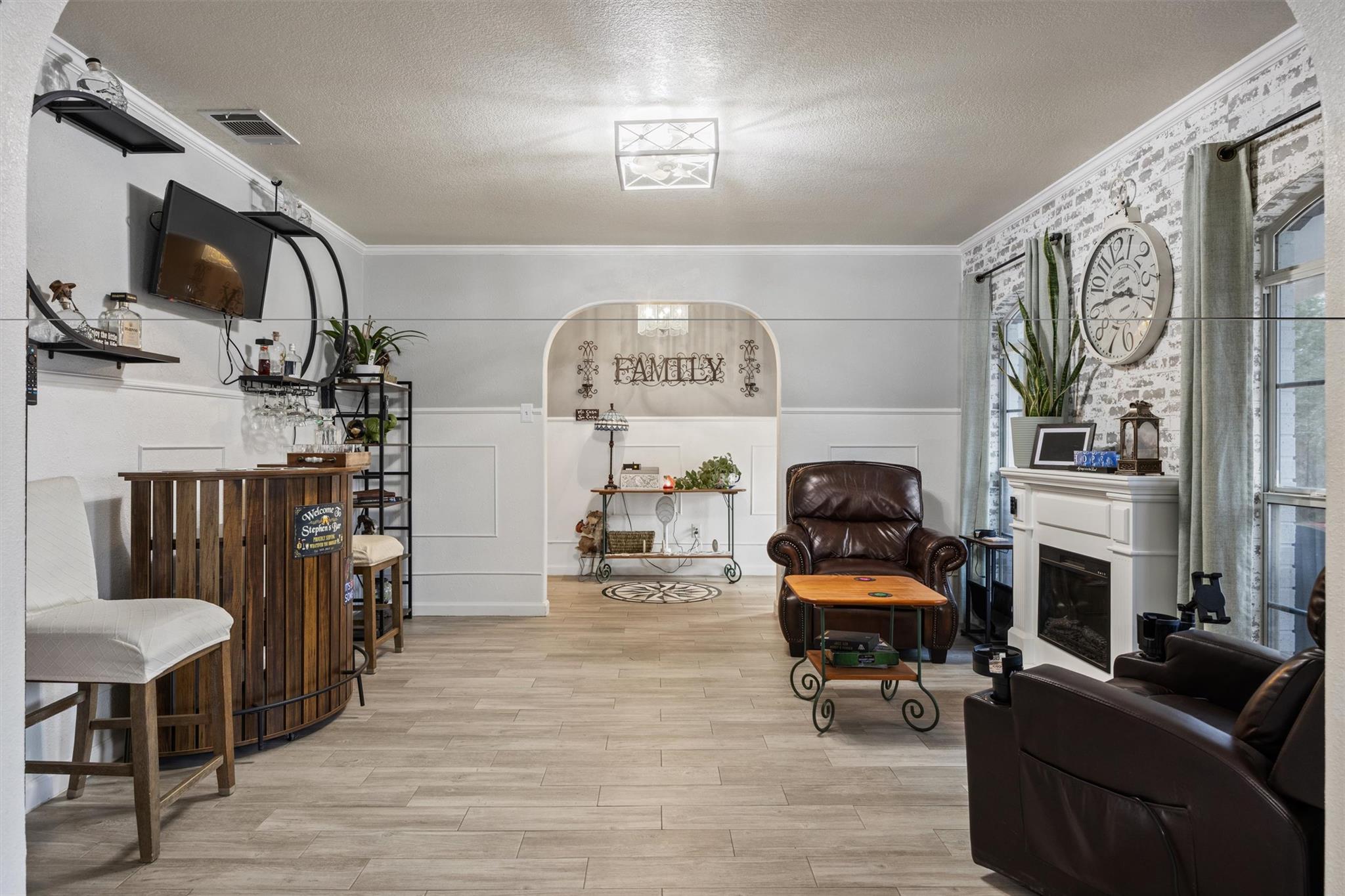 Image 19 of 40 For 1216 Honeysuckle Dr