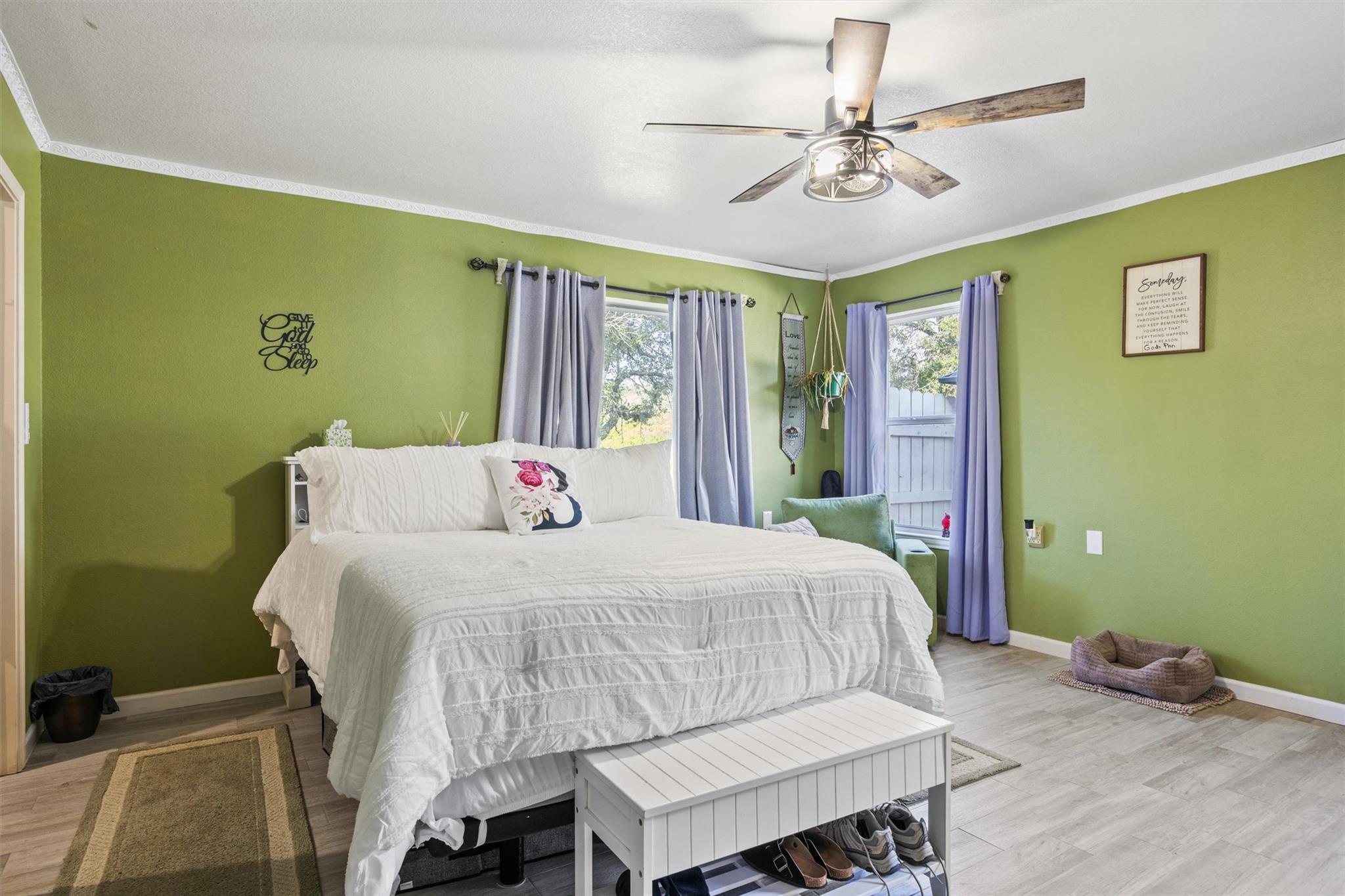 Image 23 of 40 For 1216 Honeysuckle Dr