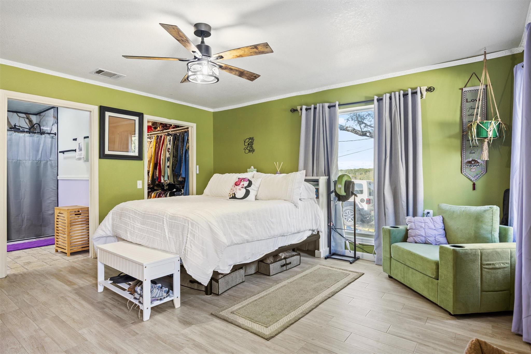 Image 24 of 40 For 1216 Honeysuckle Dr