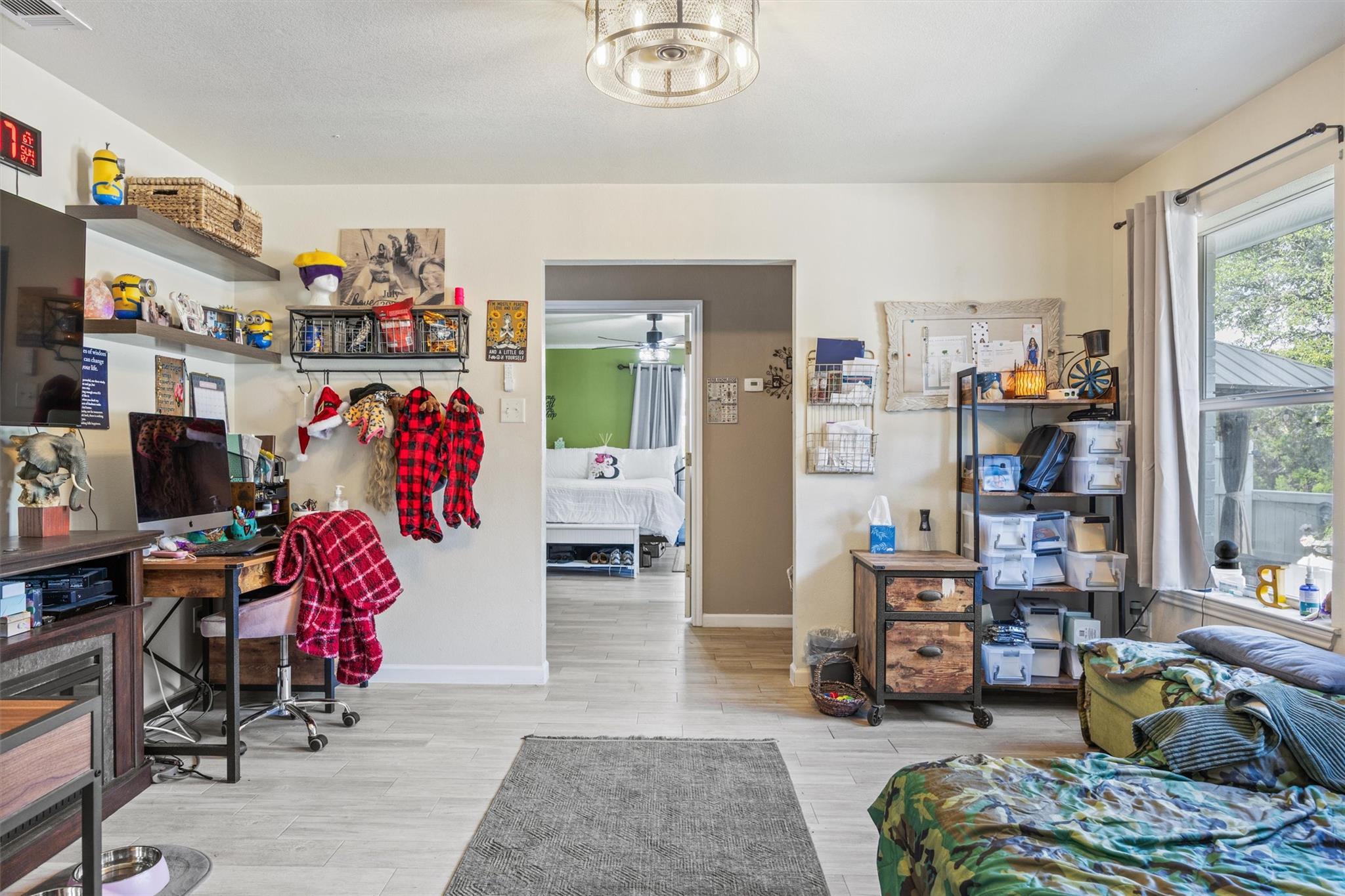 Image 26 of 40 For 1216 Honeysuckle Dr