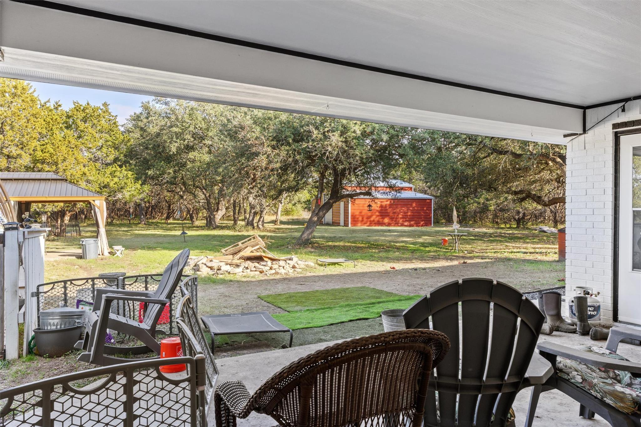 Image 31 of 40 For 1216 Honeysuckle Dr