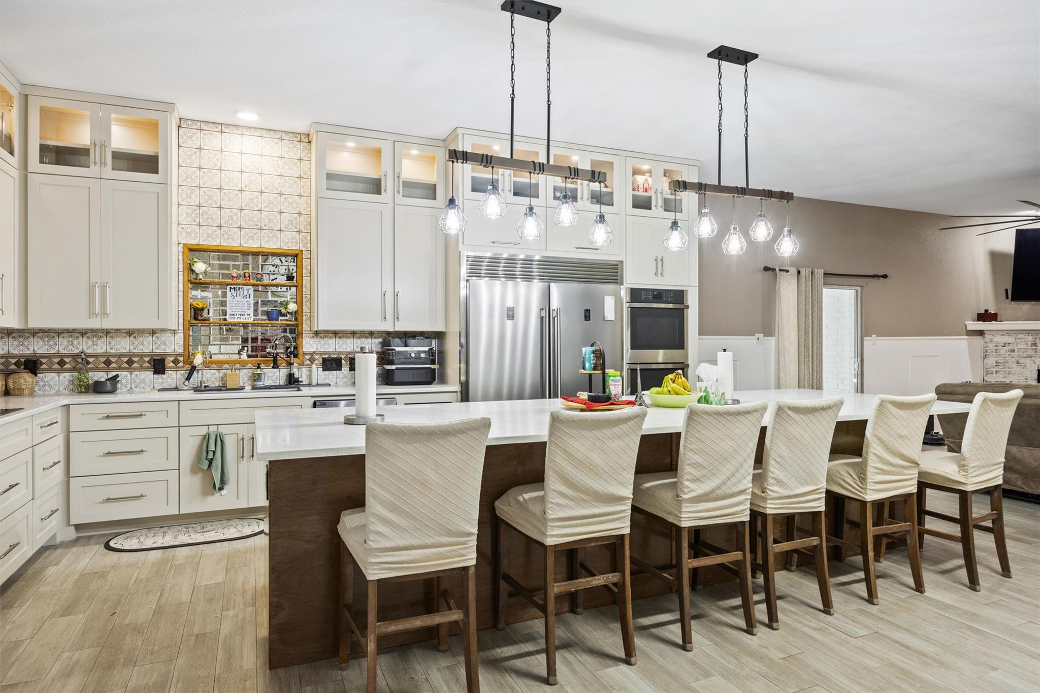 Image 6 of 40 For 1216 Honeysuckle Dr