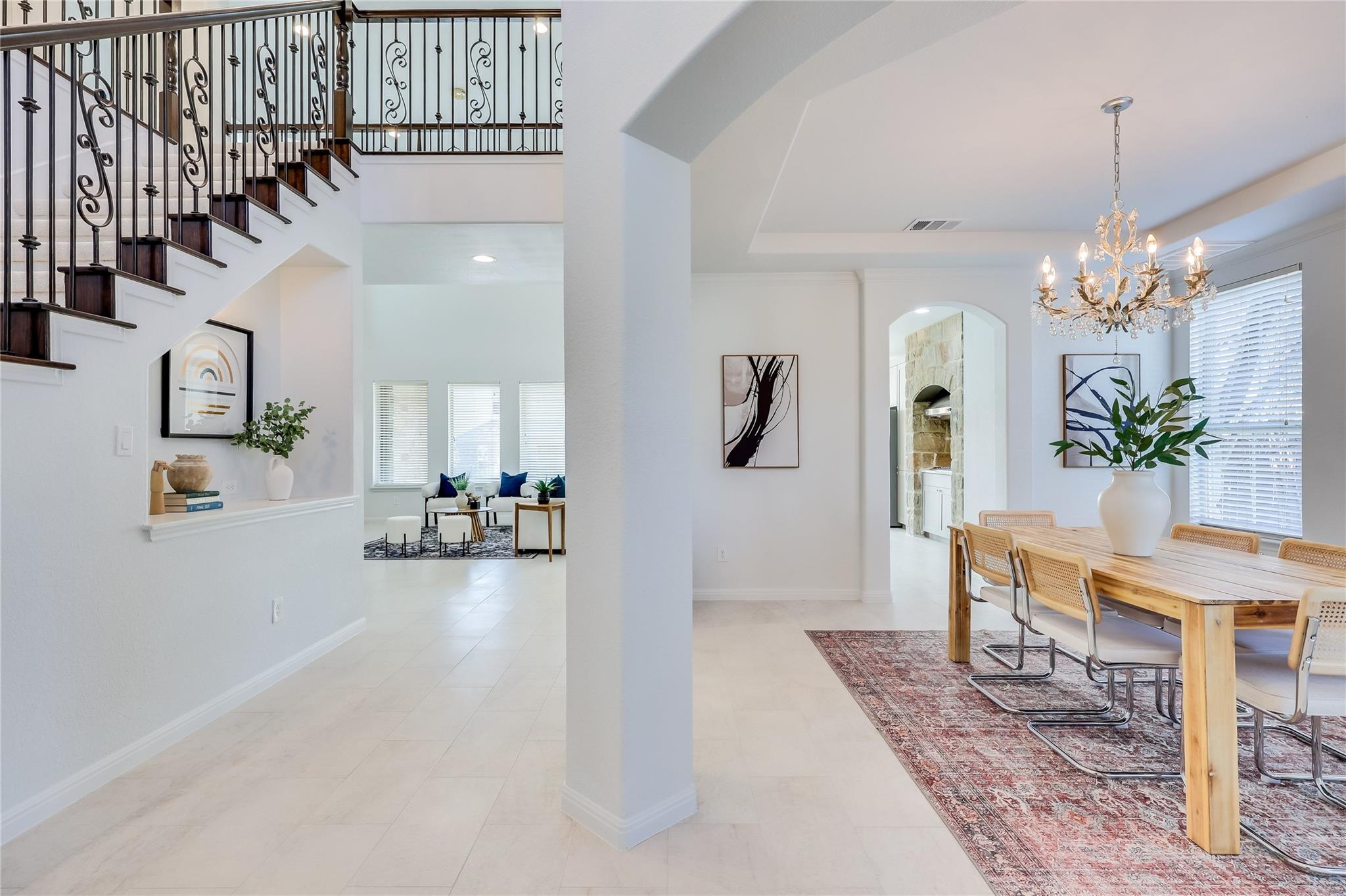 Image 14 of 40 For 3900 Avery Woods Ln