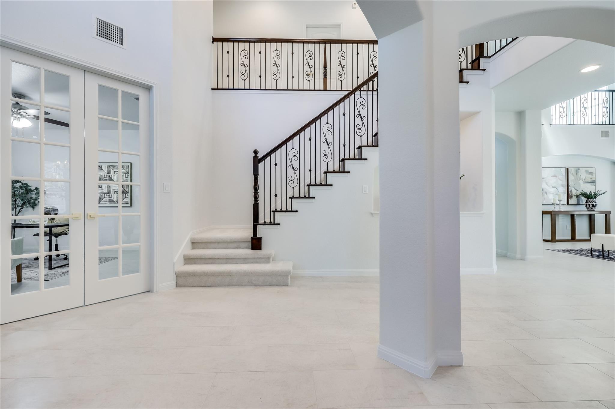 Image 17 of 40 For 3900 Avery Woods Ln