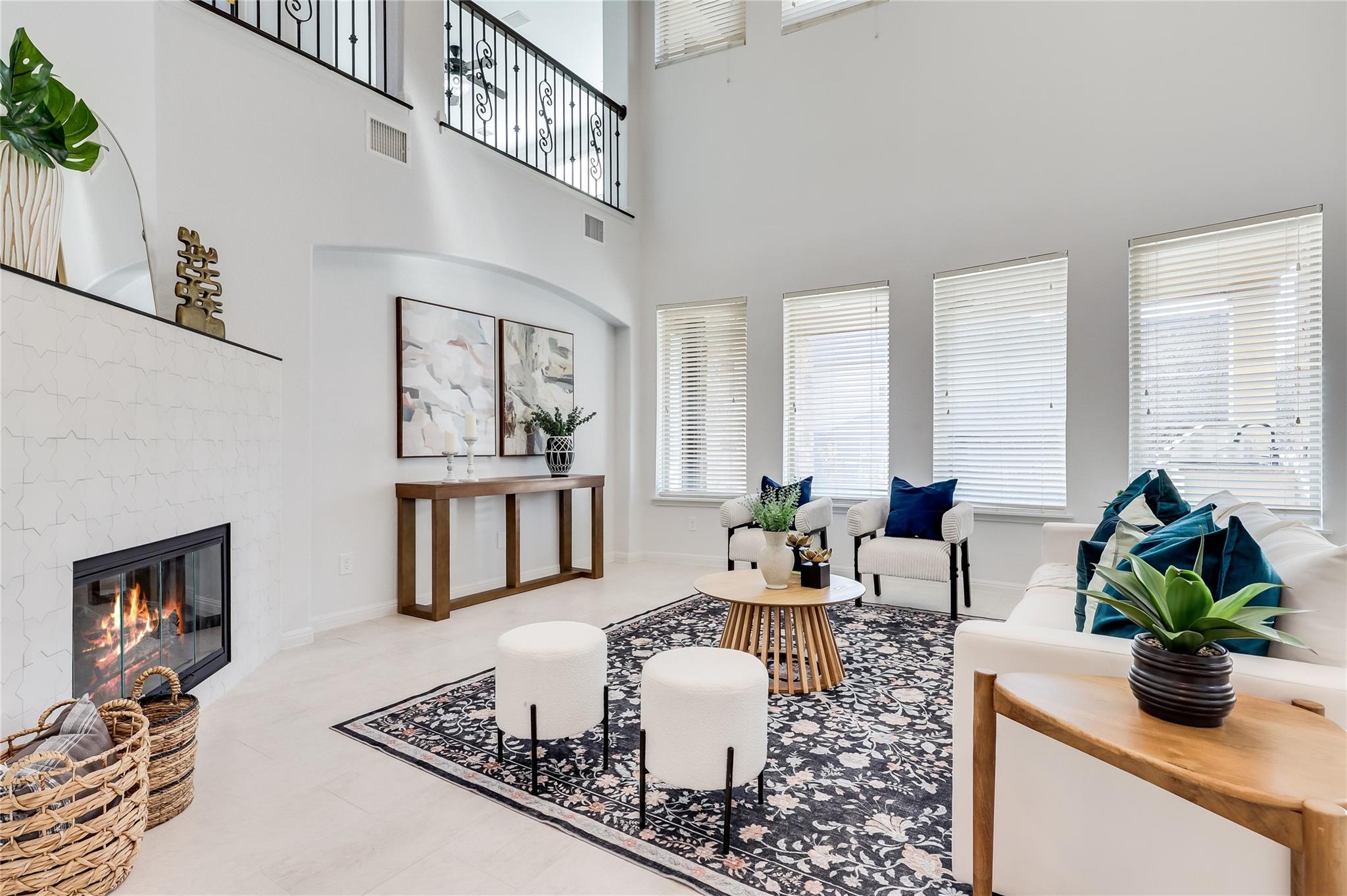 Image 3 of 40 For 3900 Avery Woods Ln