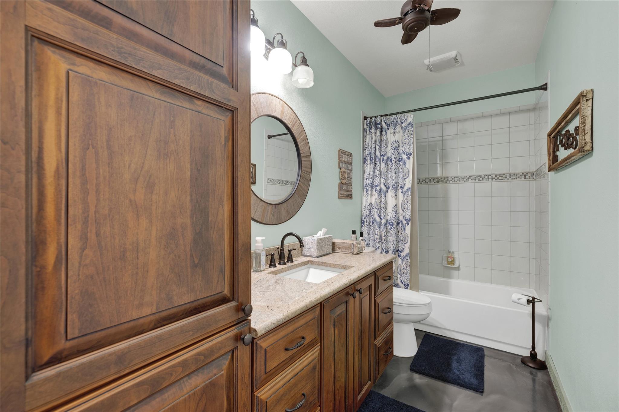 Image 26 of 40 For 2611 Westview Dr