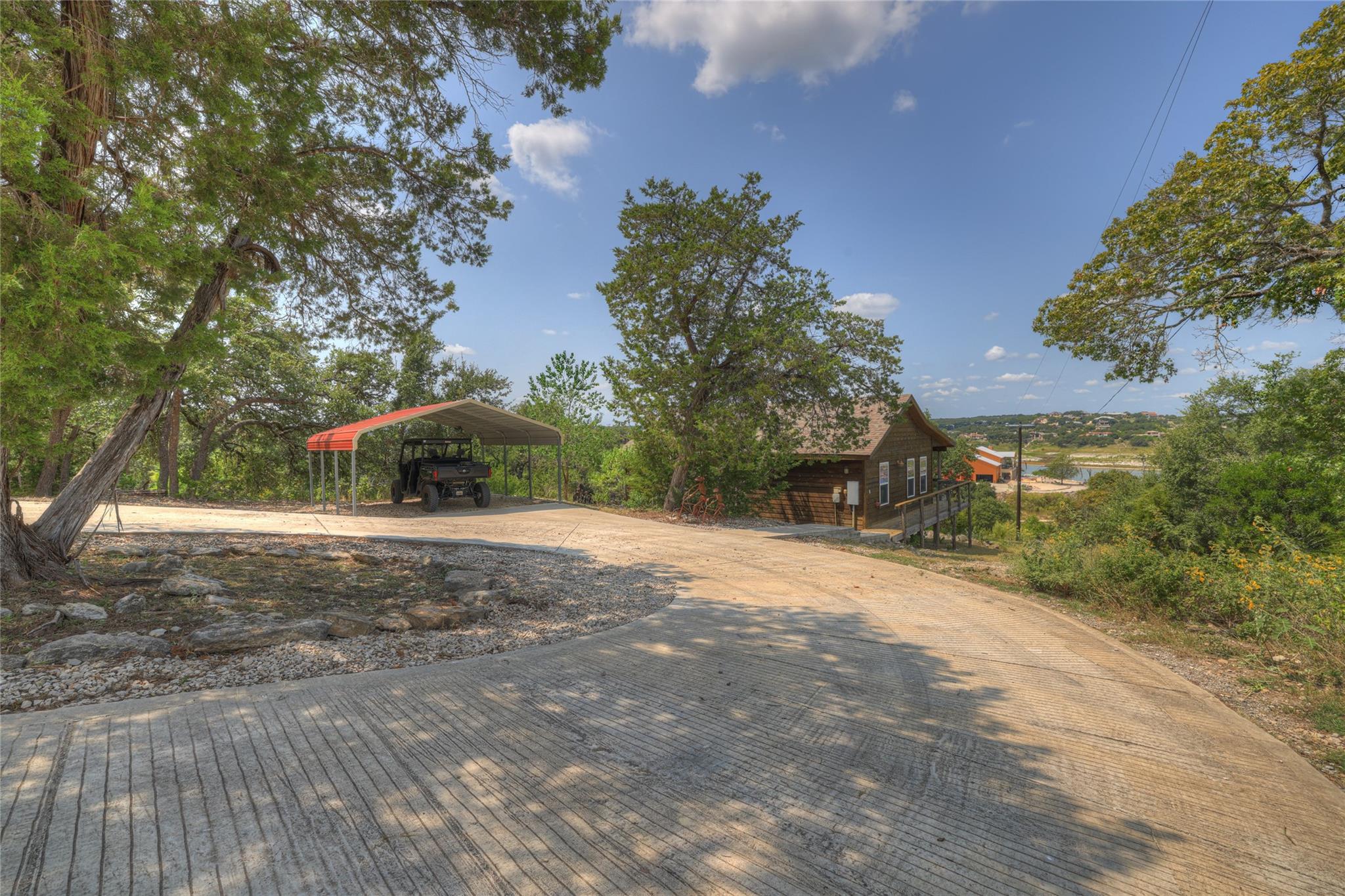 Image 34 of 40 For 2611 Westview Dr