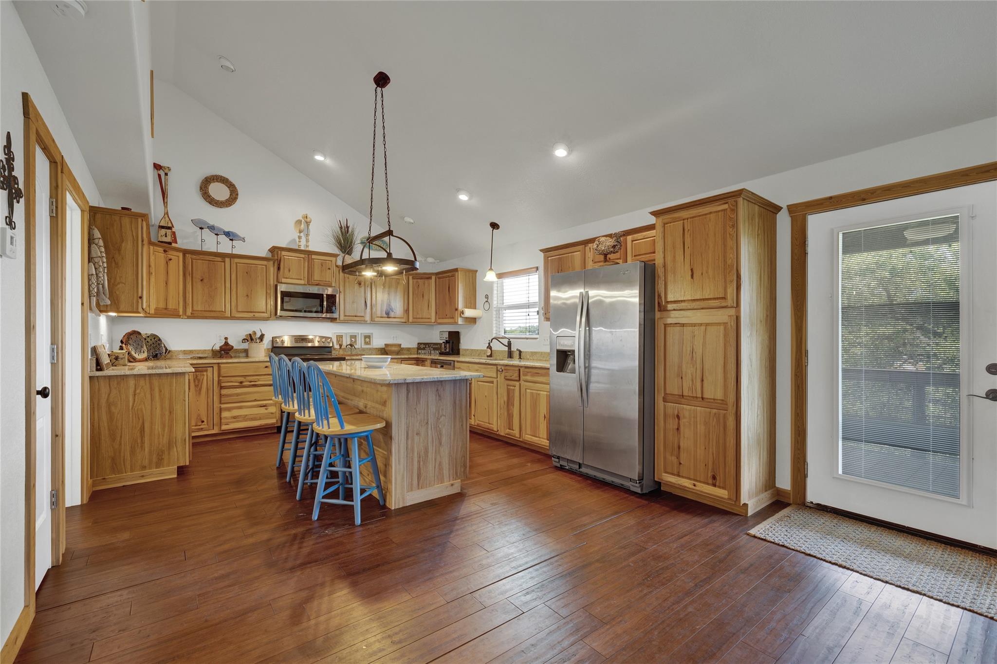 Image 36 of 40 For 2611 Westview Dr