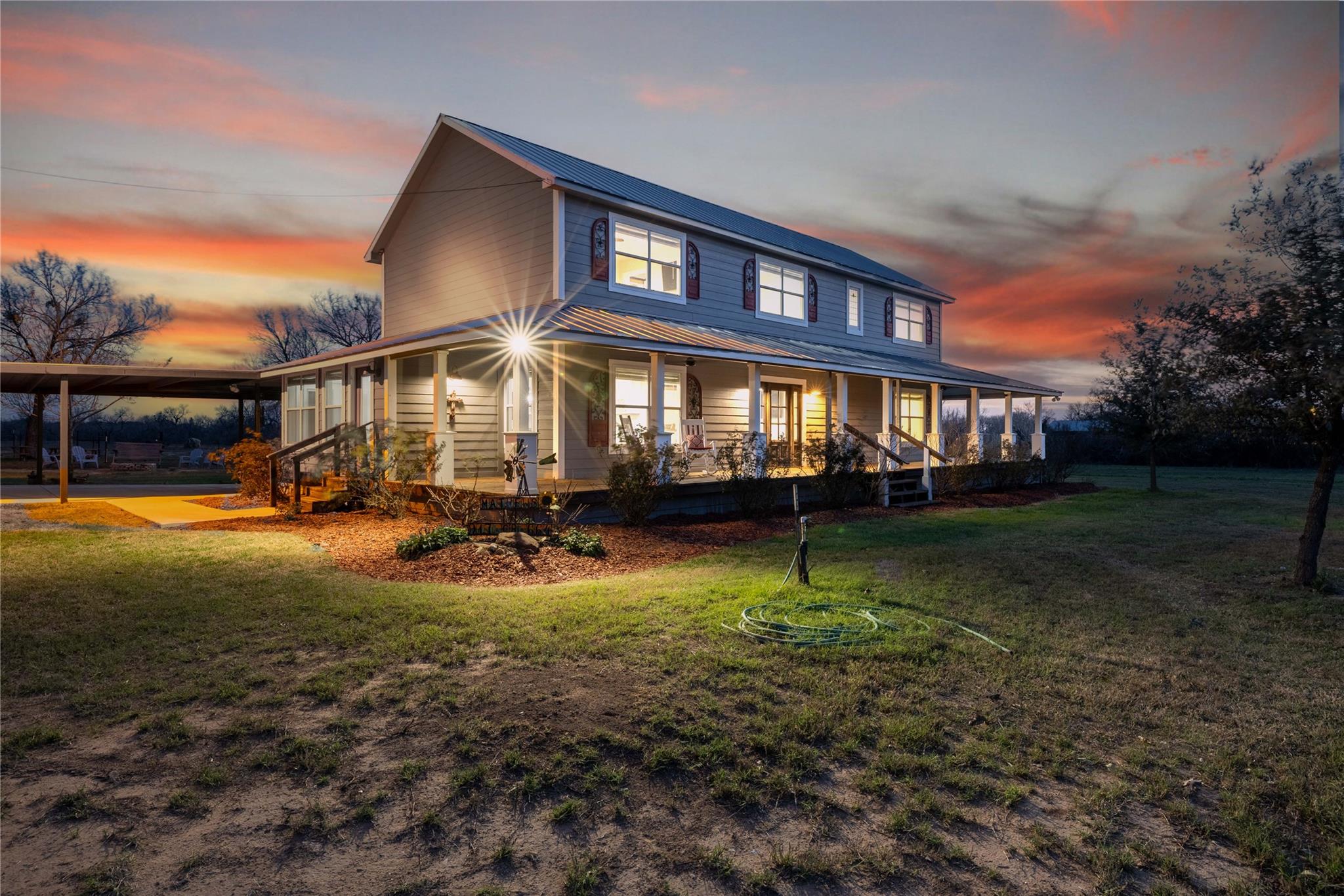 Details for 917 County Road 664, Devine, TX 78016