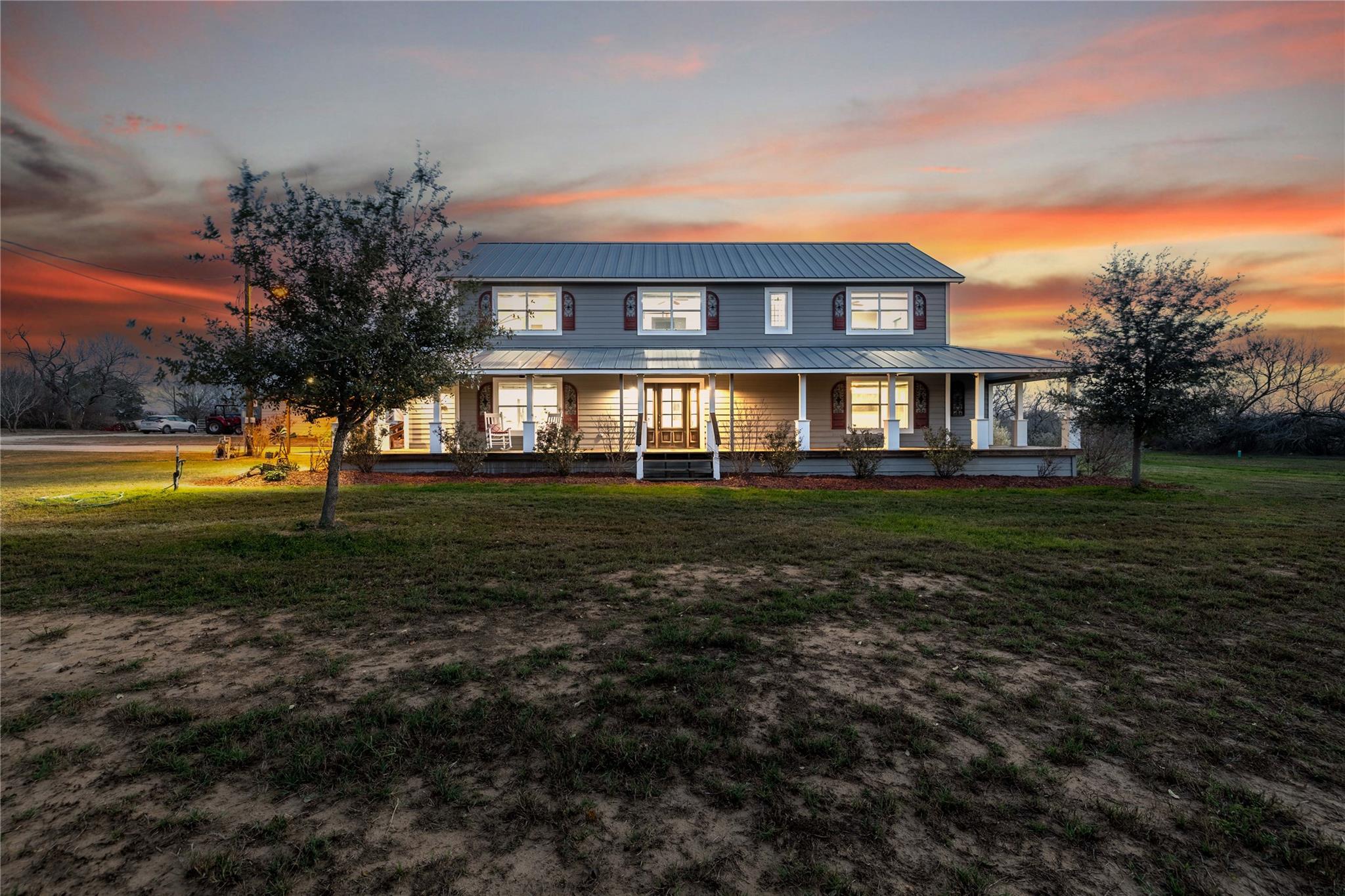 Image 2 of 40 For 917 County Road 664