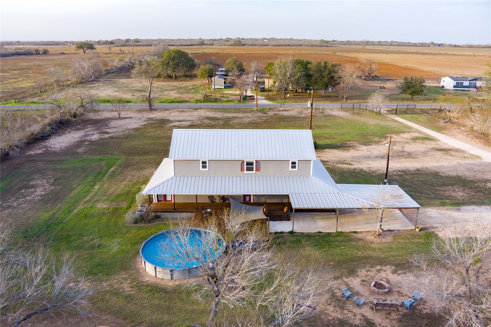 Image 36 of 40 For 917 County Road 664