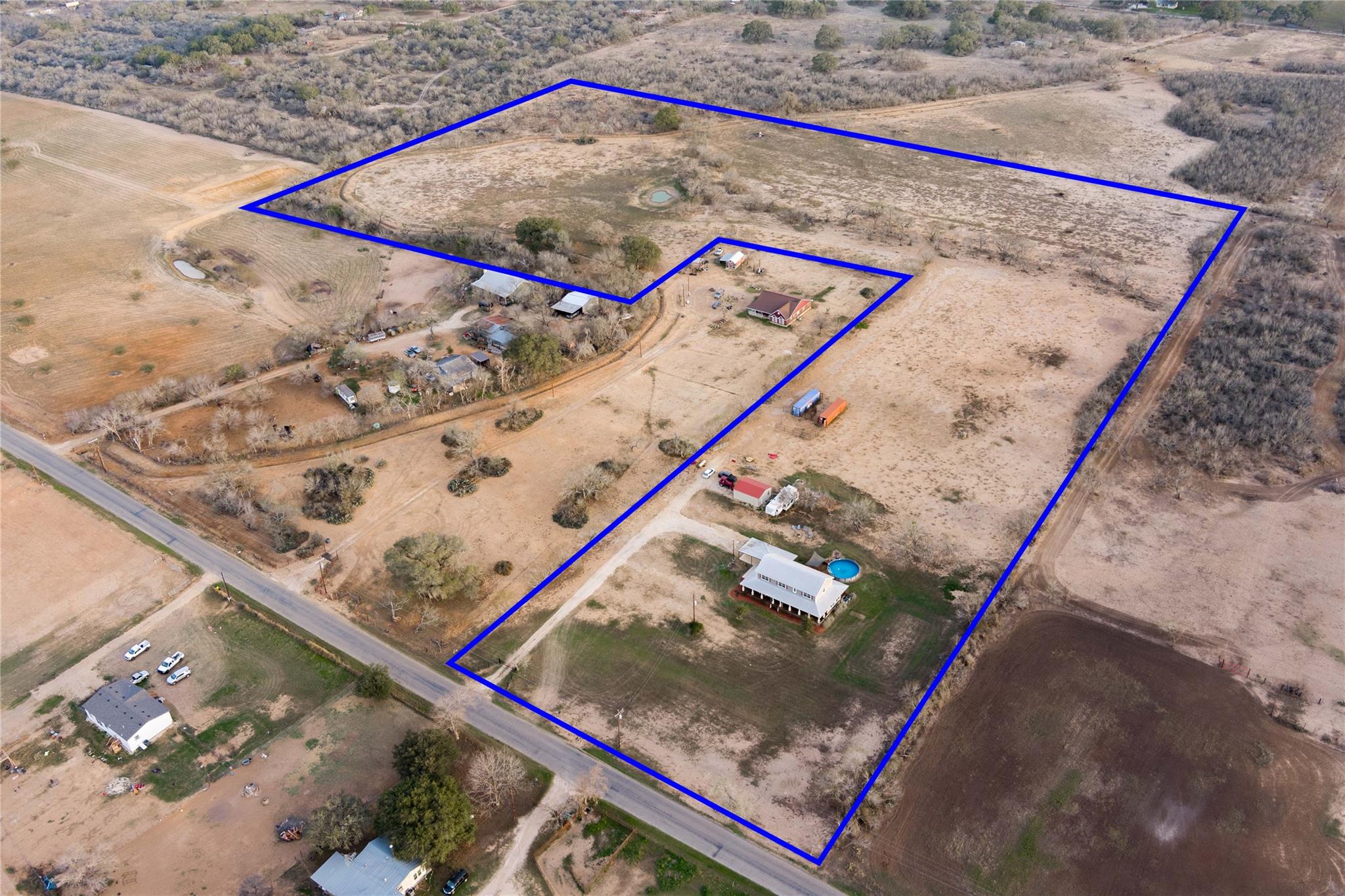 Image 4 of 40 For 917 County Road 664