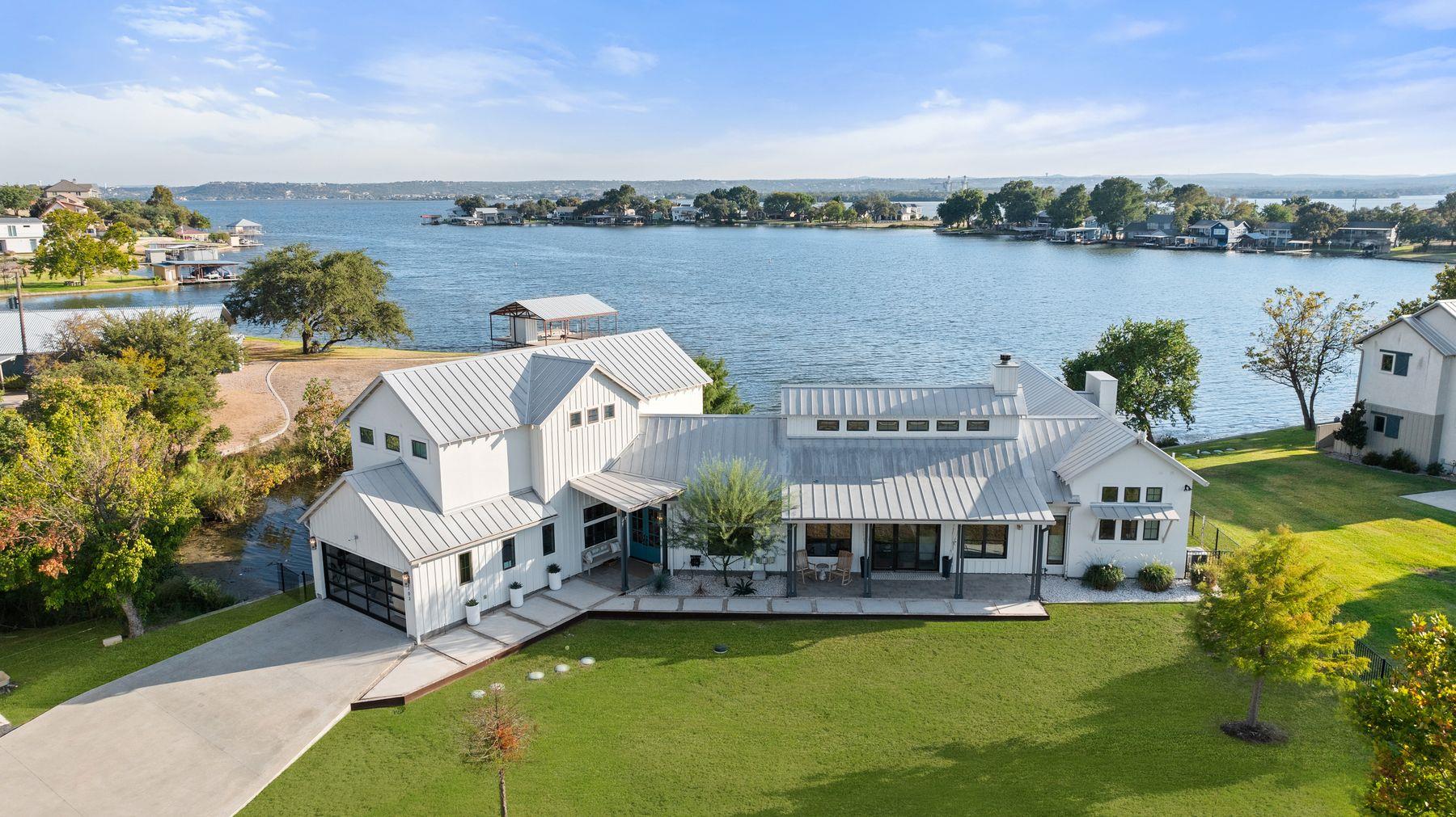 Details for 703 Woodland Hills Dr, Granite Shoals, TX 78654