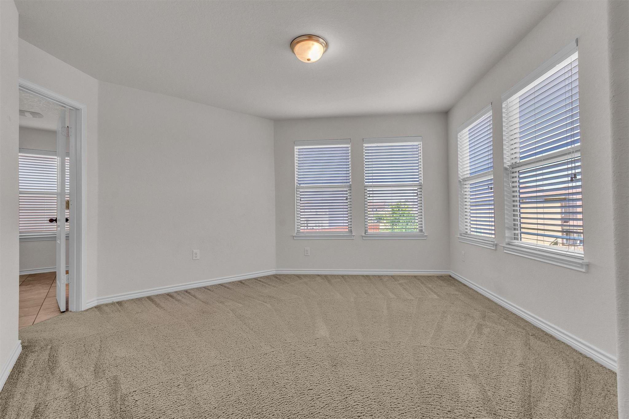 Image 11 of 35 For 3894 Bentwood Way