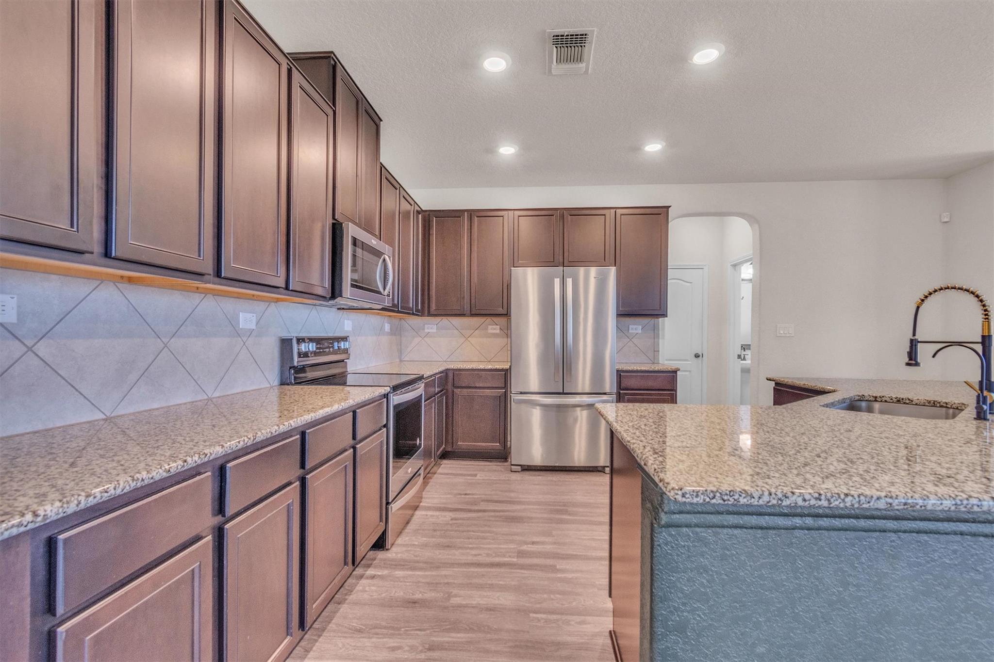 Image 14 of 35 For 3894 Bentwood Way