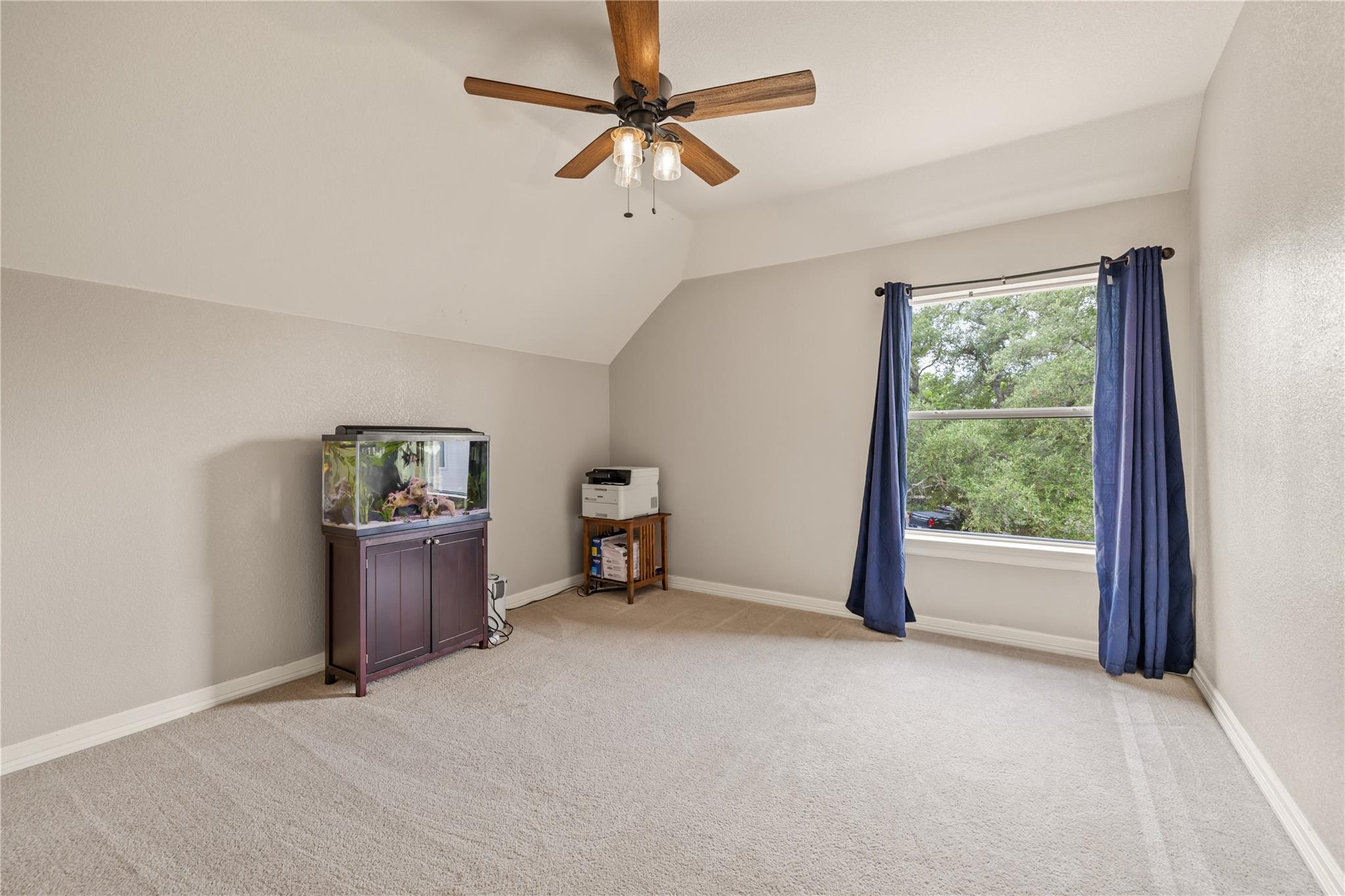 Image 28 of 40 For 100 Ridge Cir