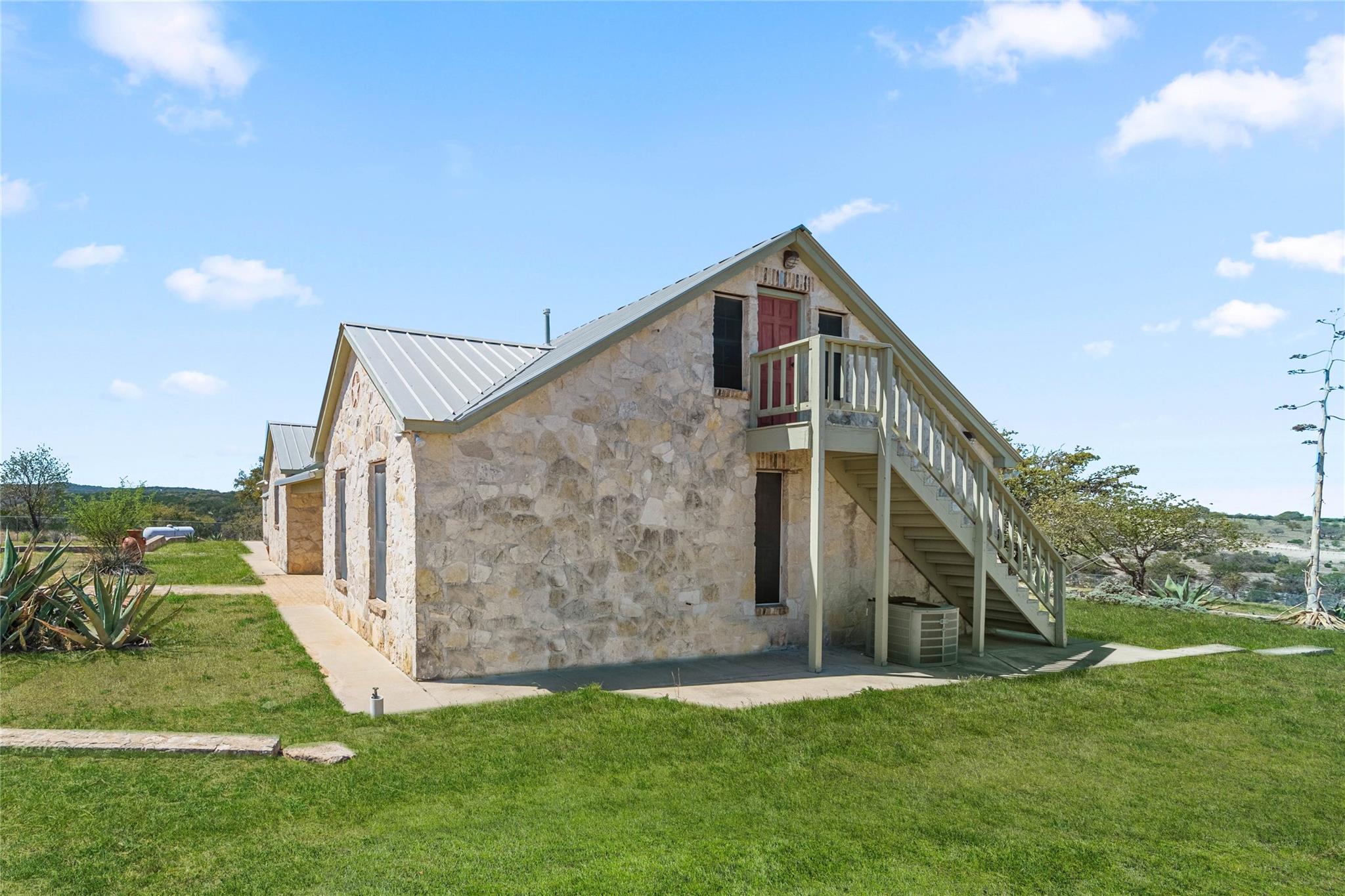 Image 30 of 40 For 1428 Seven Springs Drive Dr