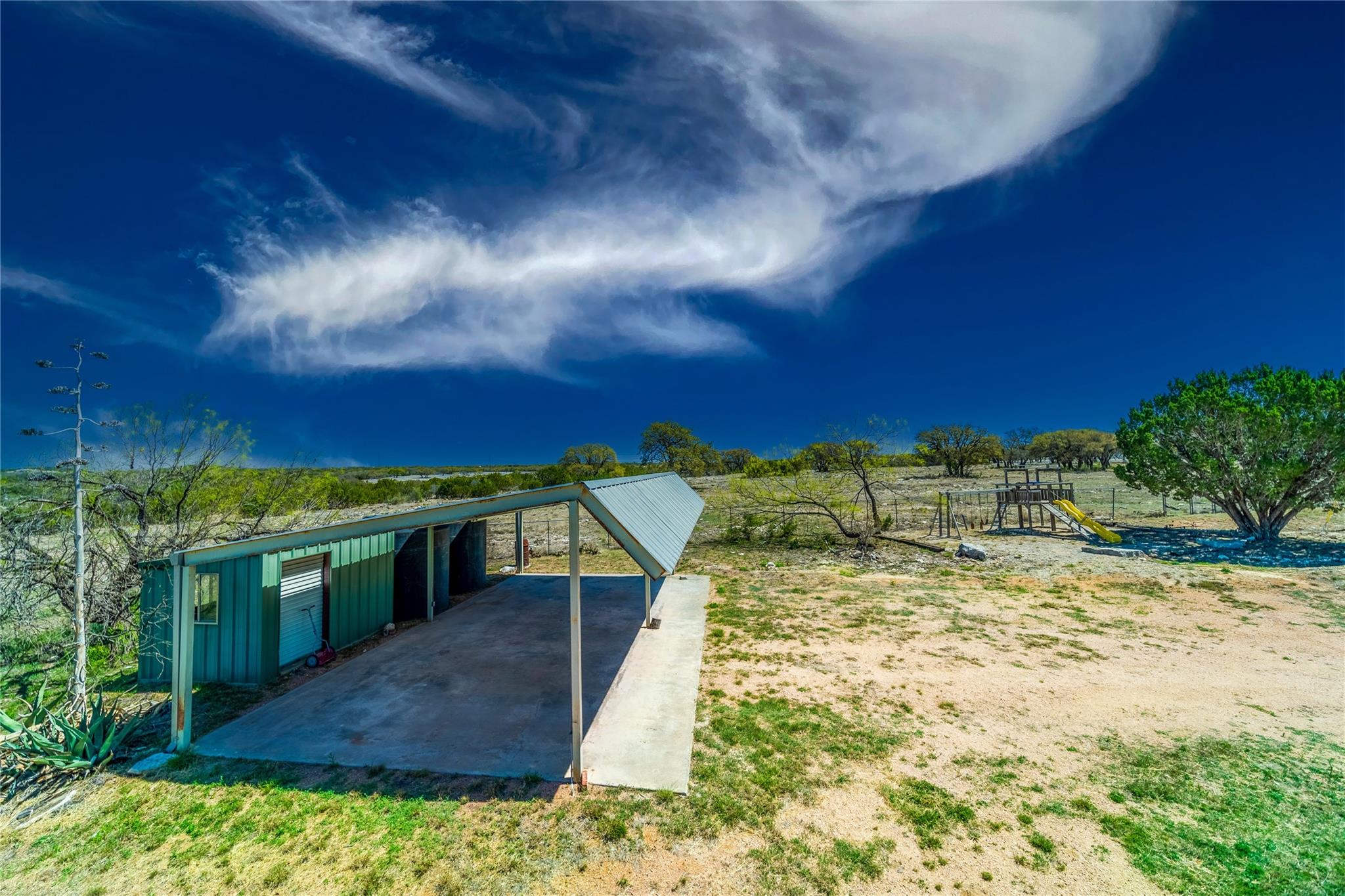 Image 34 of 40 For 1428 Seven Springs Drive Dr