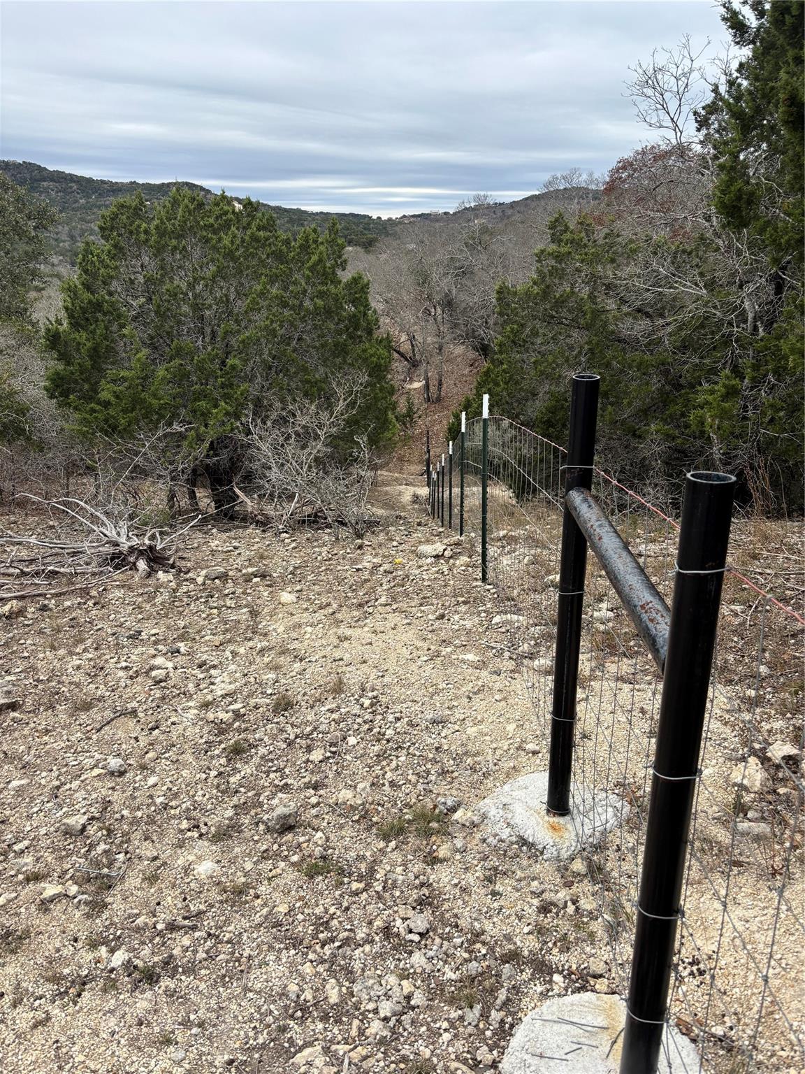 Image 16 of 33 For 105 Lost Valley Rd