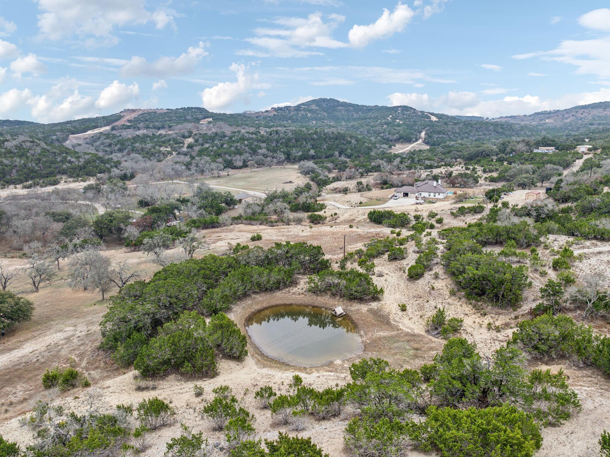 Image 4 of 33 For 105 Lost Valley Rd