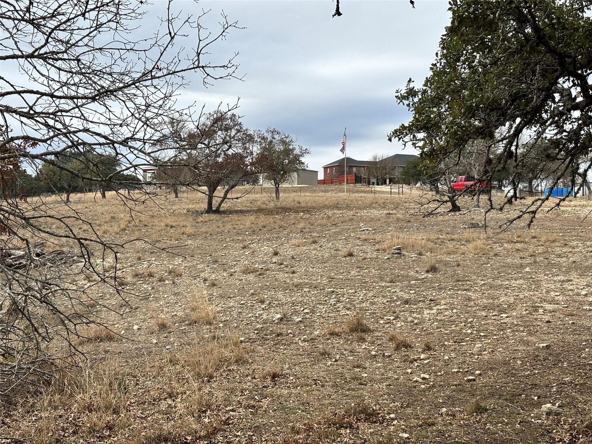 Image 8 of 33 For 105 Lost Valley Rd