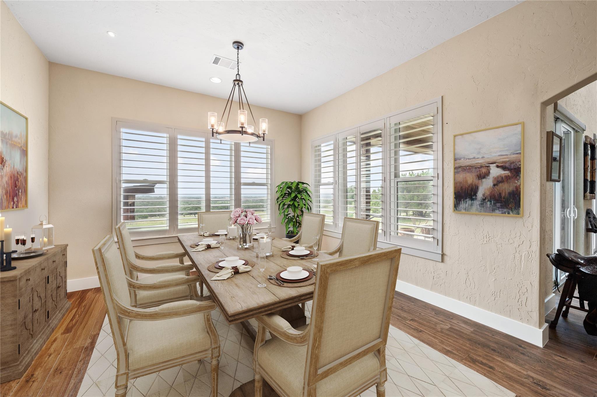 Image 7 of 40 For 328 Distant View Dr