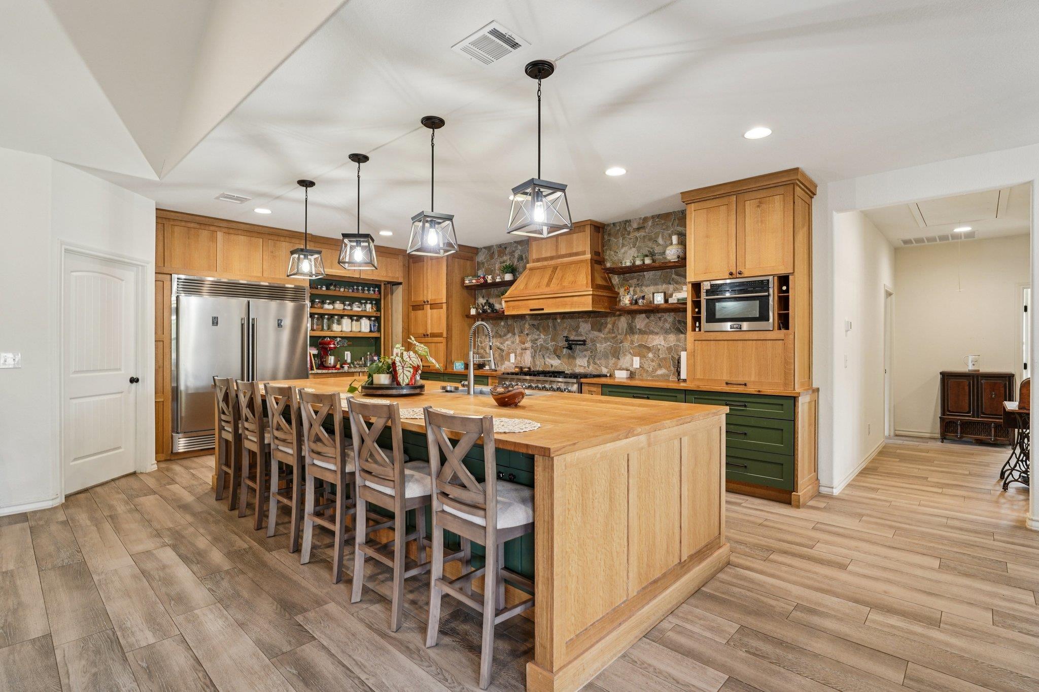 Details for 156 Three Creeks Dr, Bertram, TX 78605