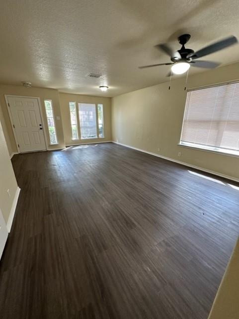 Image 3 of 15 For 221 Roadrunner Ave