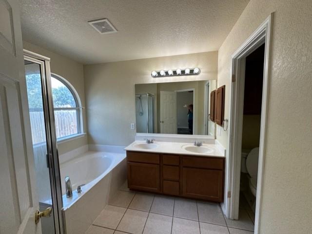 Image 9 of 15 For 221 Roadrunner Ave