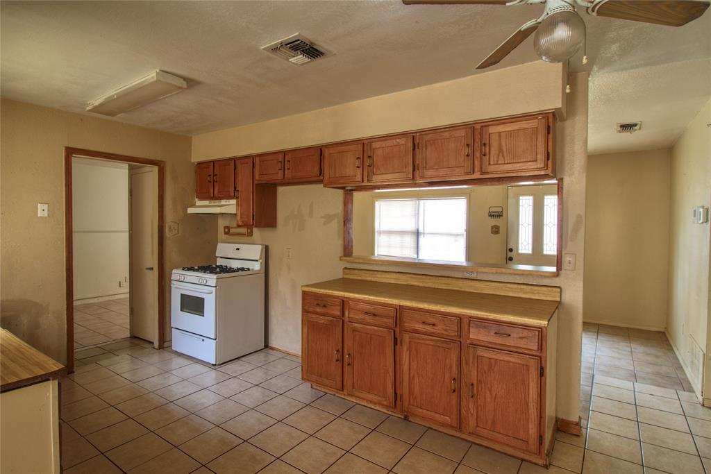Image 5 of 17 For 5607 Summer Gold Dr