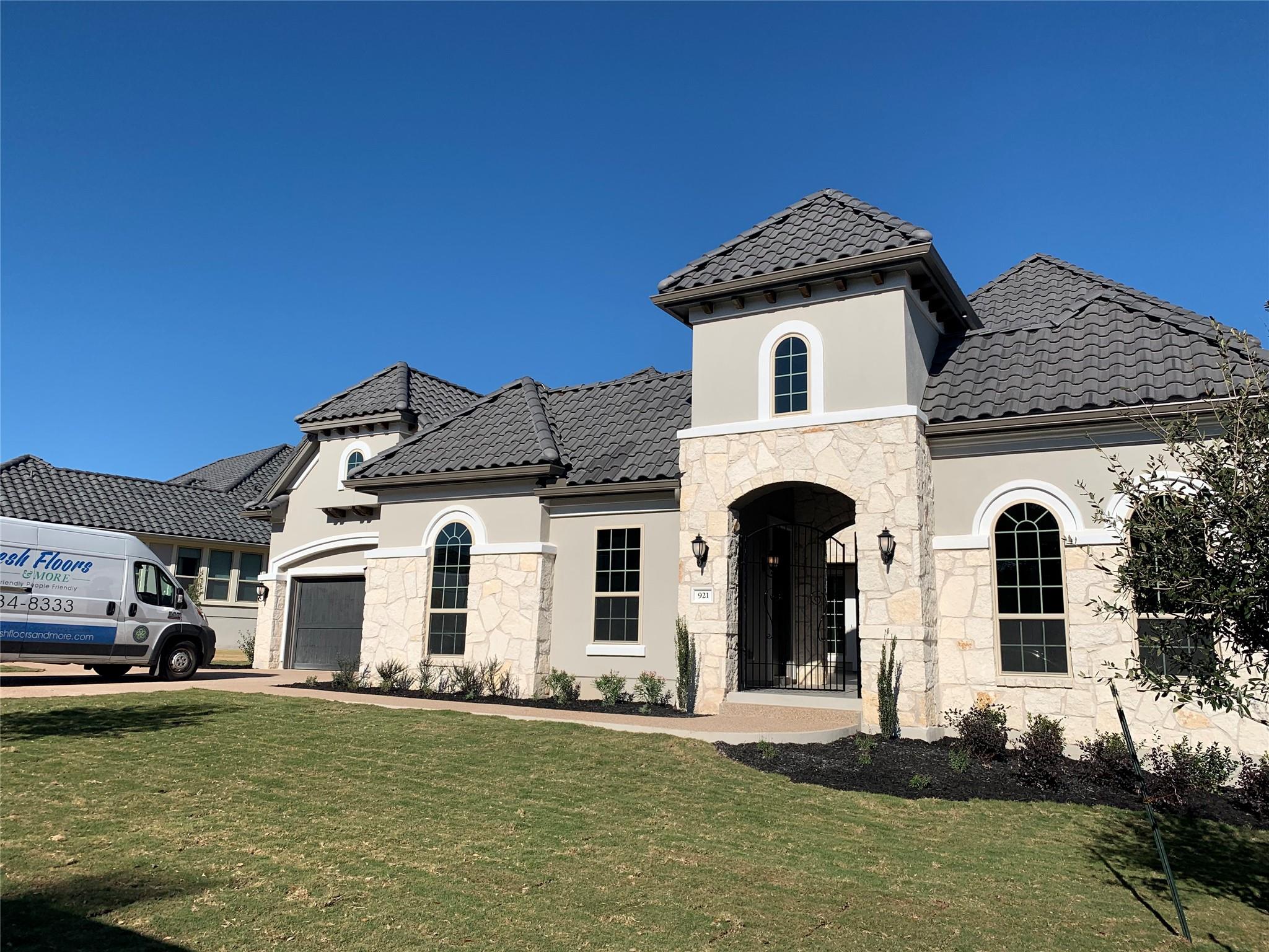 Image 2 of 38 For 921 Morning Moon Cir