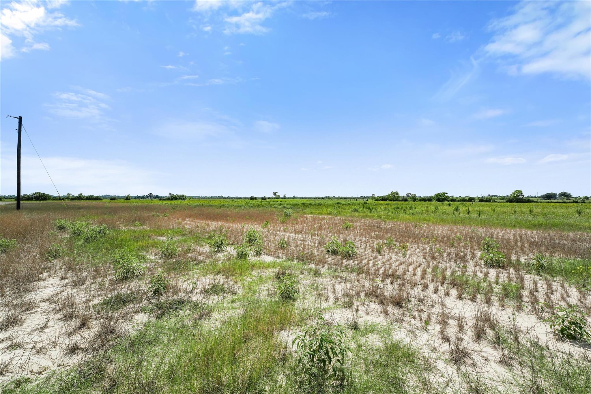 Image 2 of 7 For 1332 Saddleback Dr