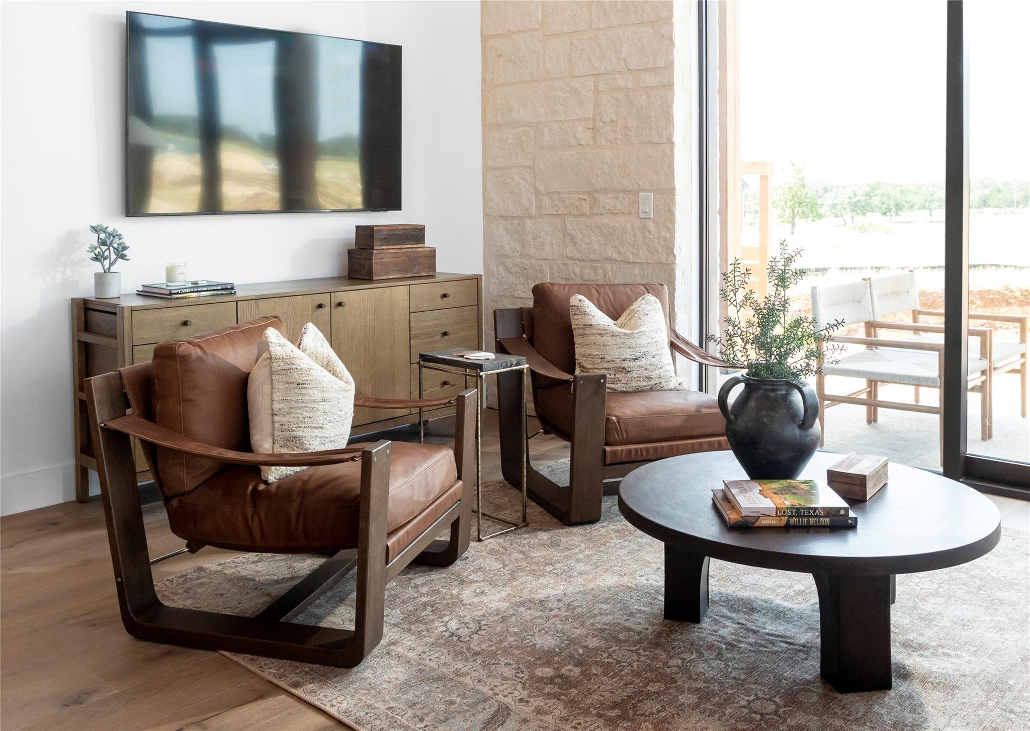 Image 17 of 40 For 9361 Us Highway 290 6