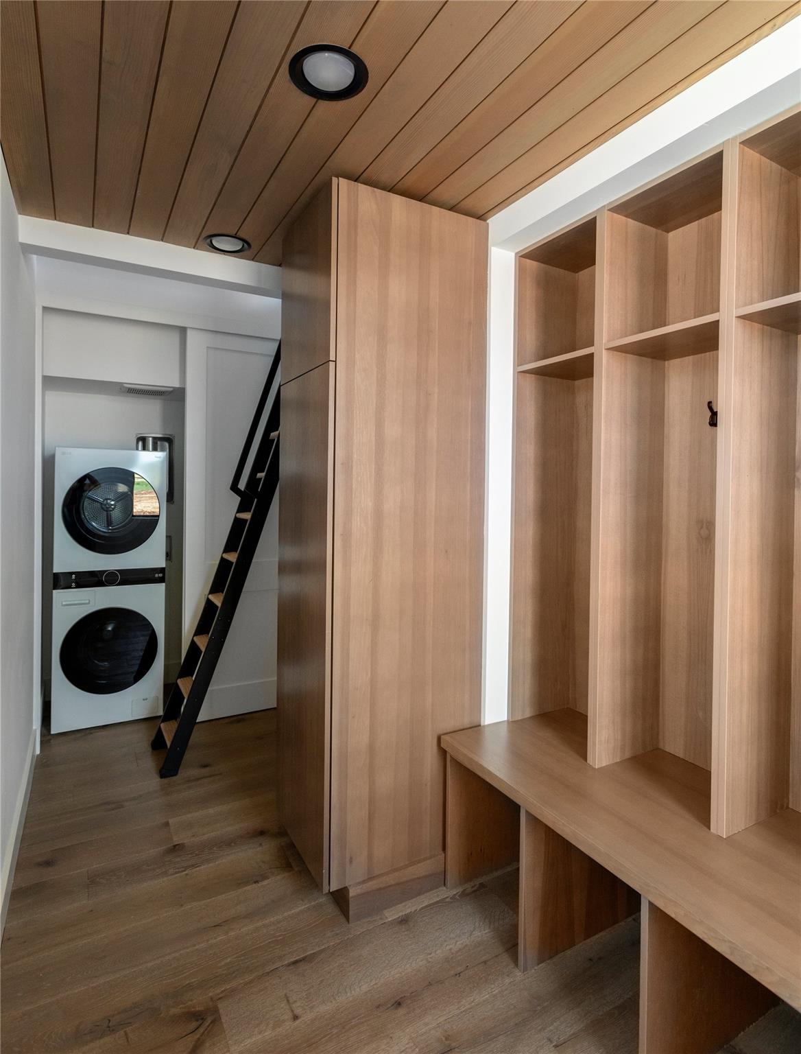 Image 23 of 40 For 9361 Us Highway 290 6