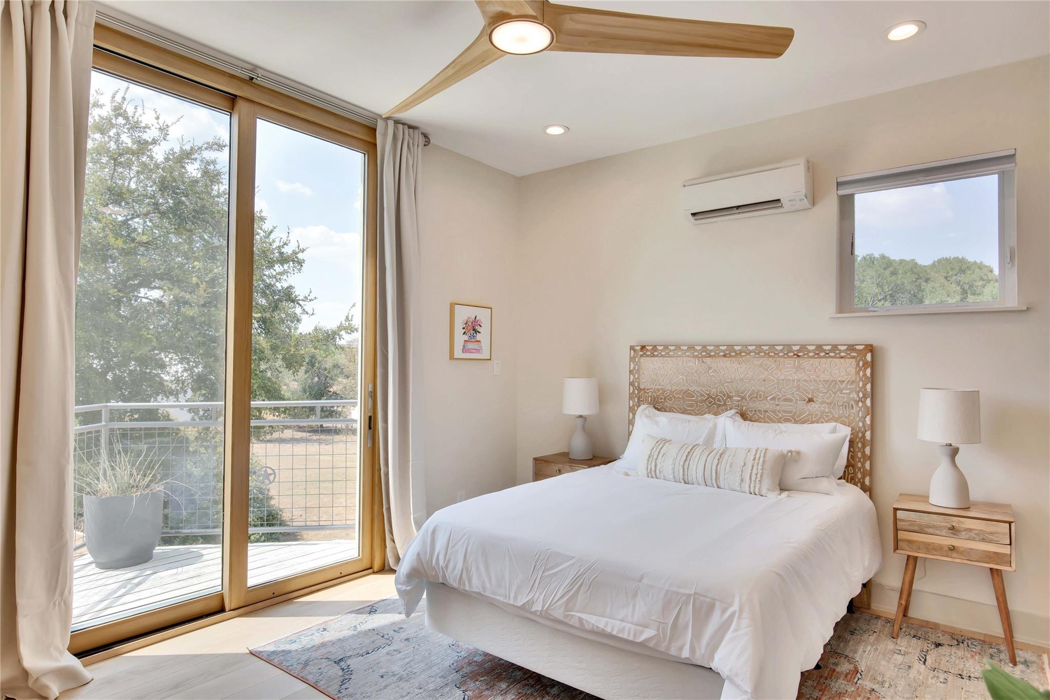 Image 33 of 38 For 609 Creekwood Dr