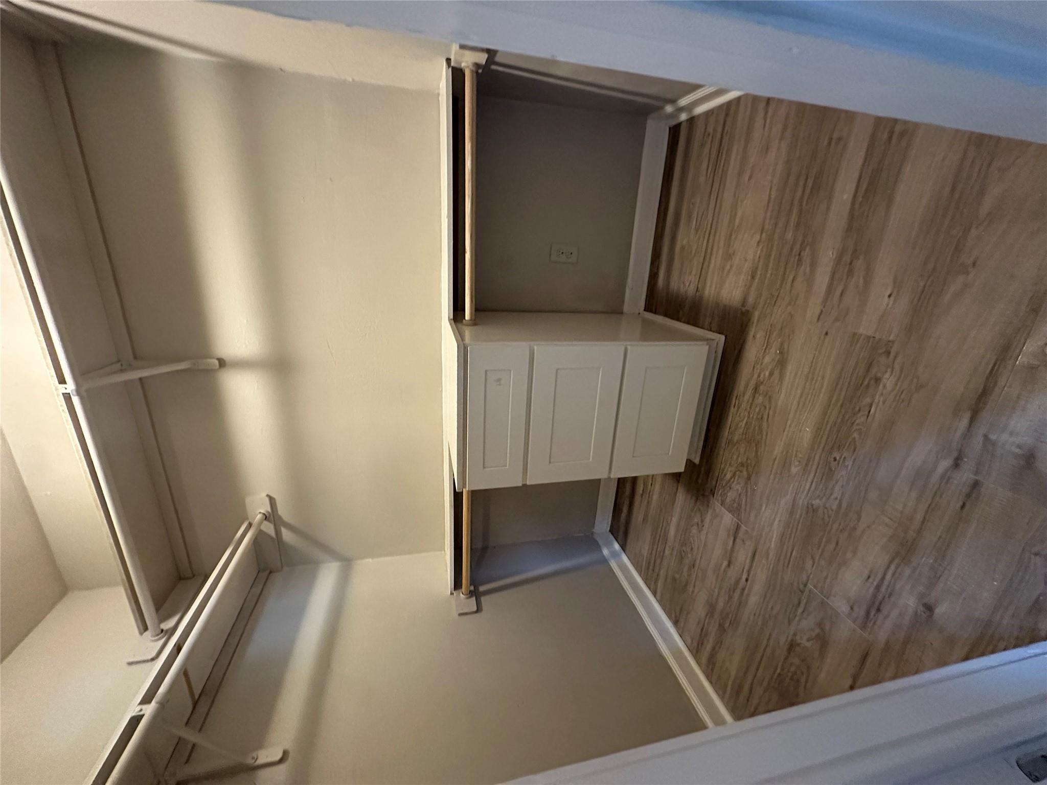 Image 10 of 10 For 901 Parmer Ave 5