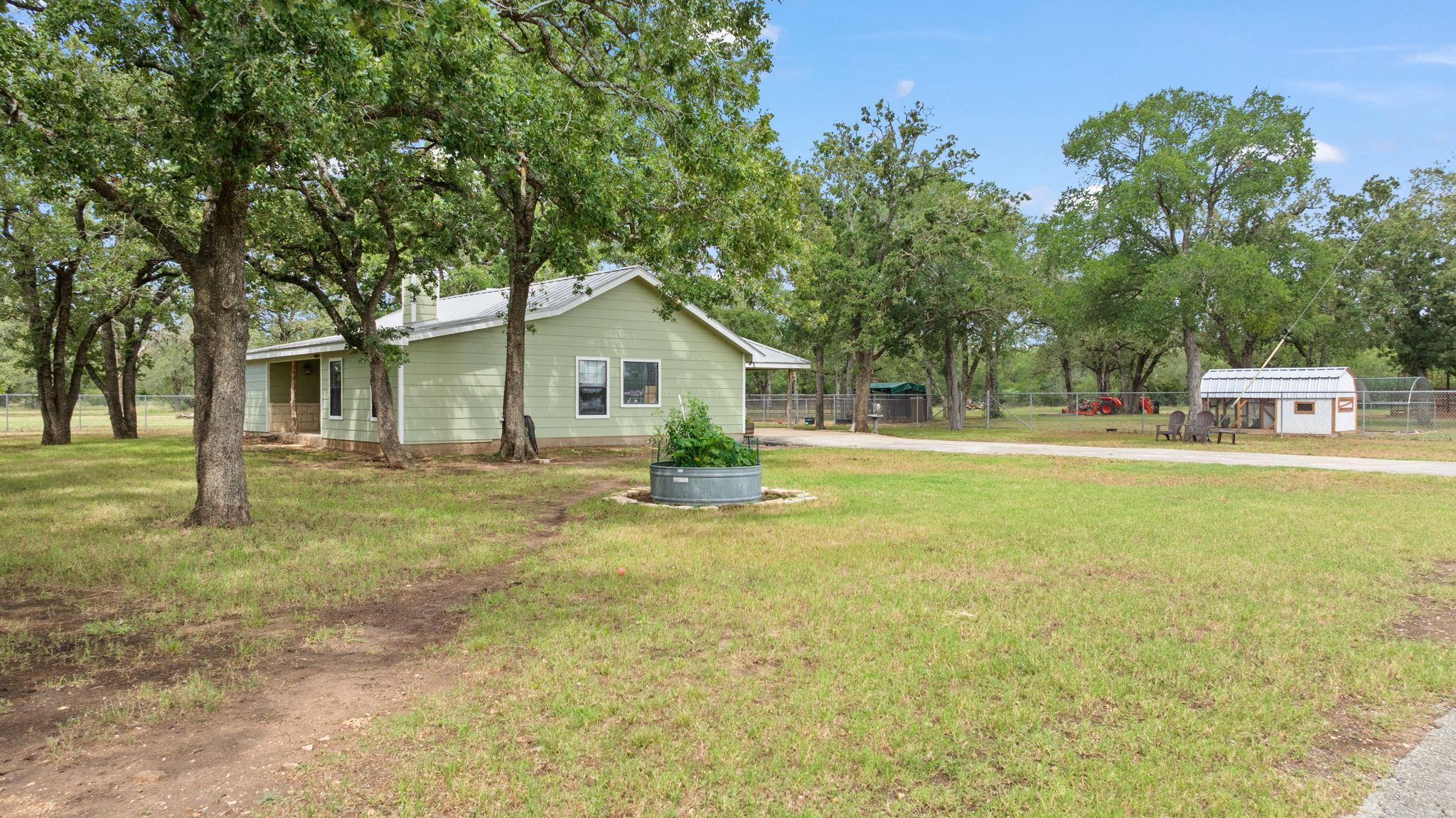 Details for 3434 Prairie Lea Rd, Kingsbury, TX 78638