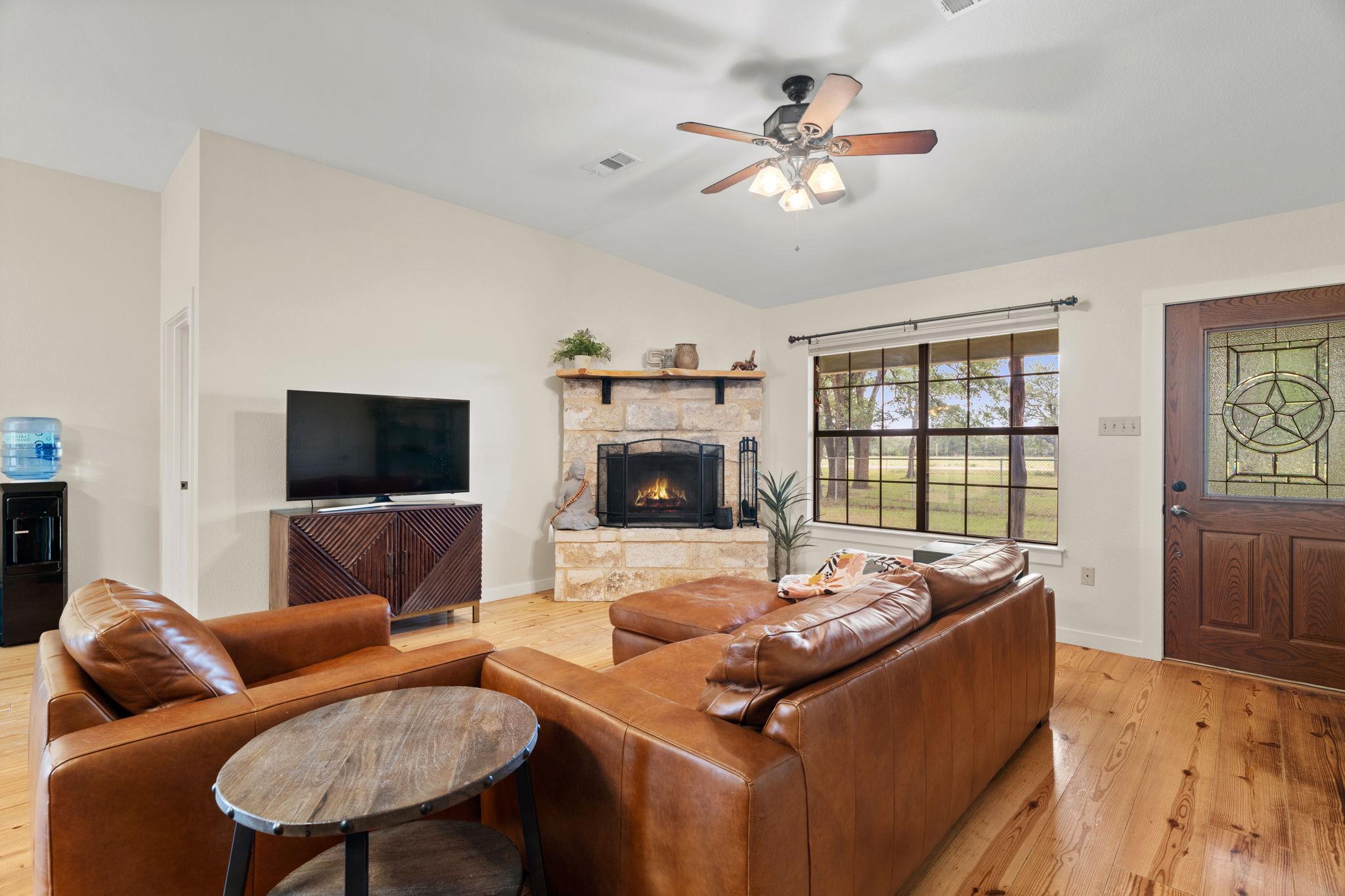 Image 11 of 38 For 3434 Prairie Lea Rd