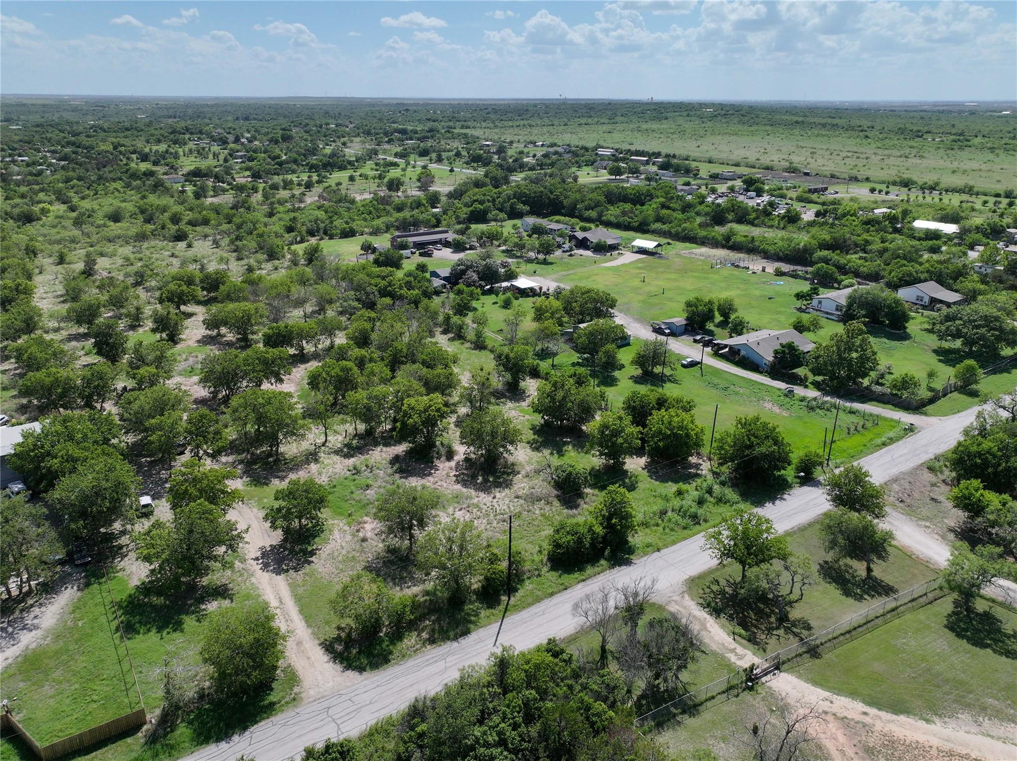 Details for 983 Longhollow Rd, Dale, TX 78616