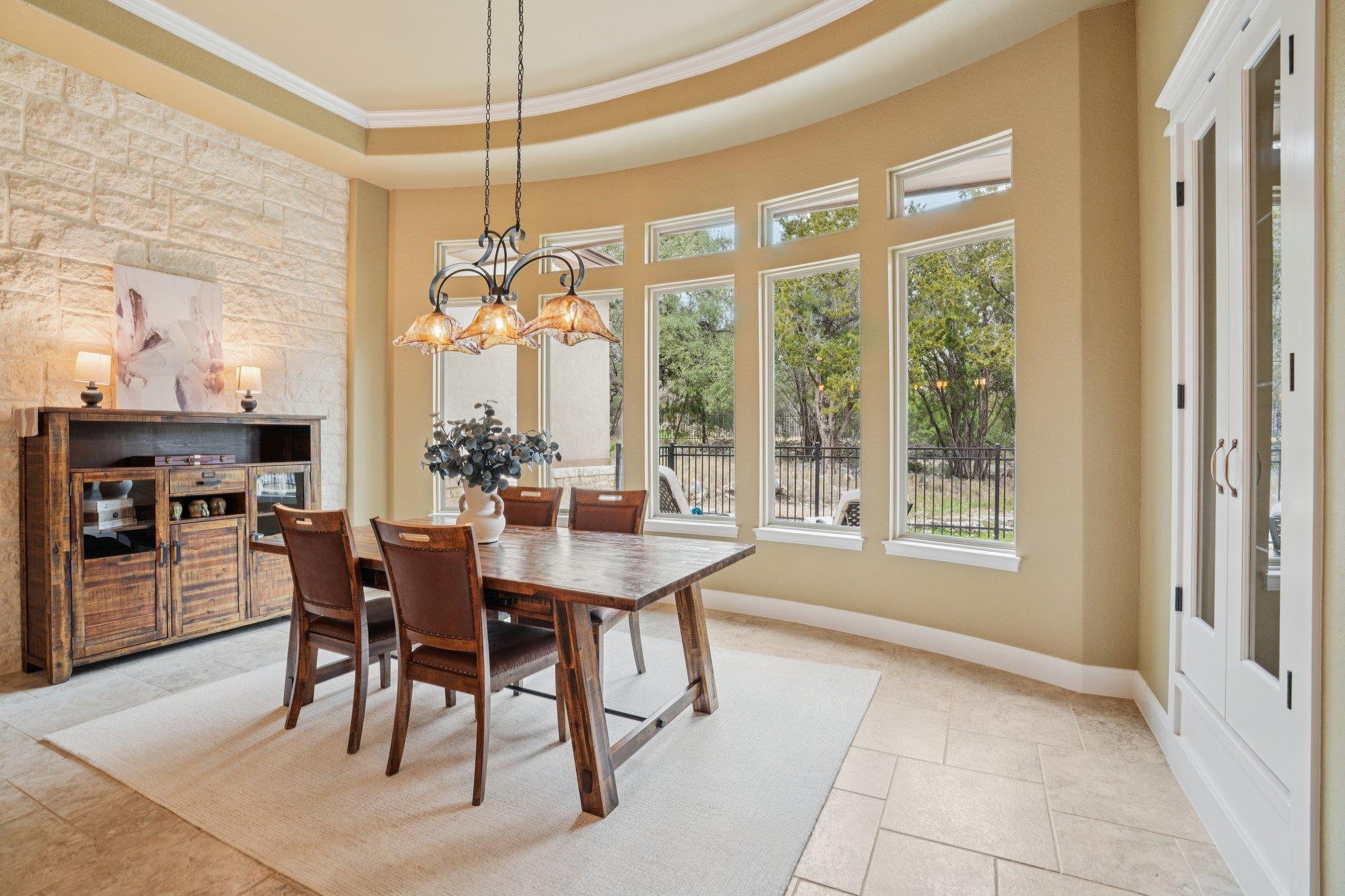 Image 4 of 30 For 2225 Elm Cedar Dr