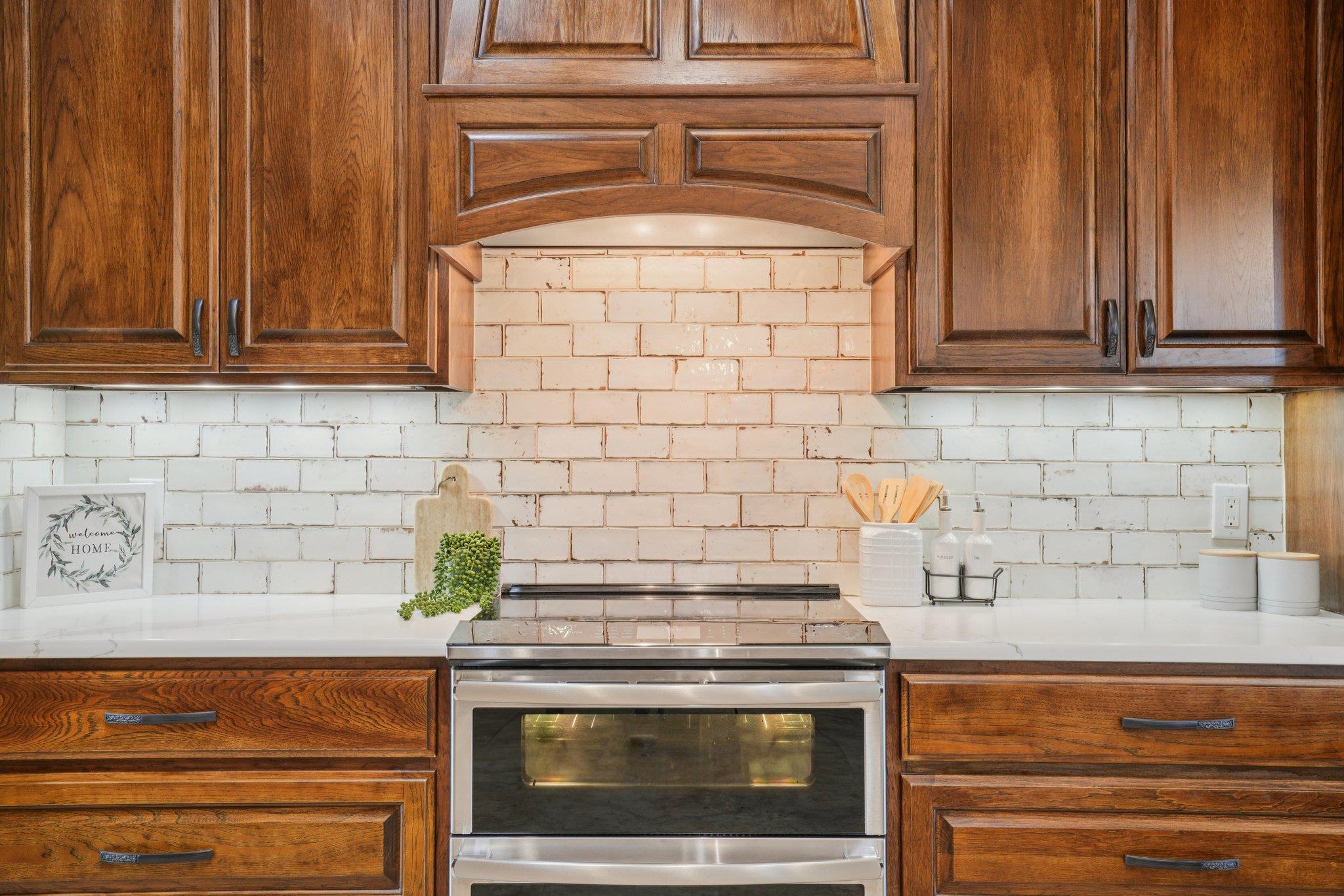 Image 8 of 30 For 2225 Elm Cedar Dr