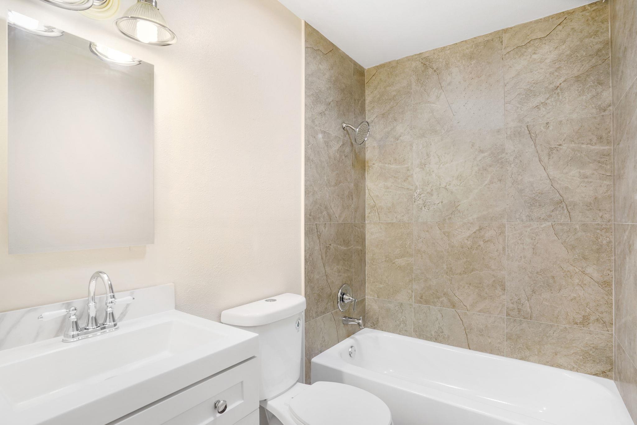 Image 23 of 34 For 358 Lake Placid Dr