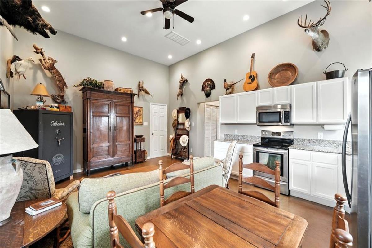 Image 31 of 40 For 705 Antioch Rd