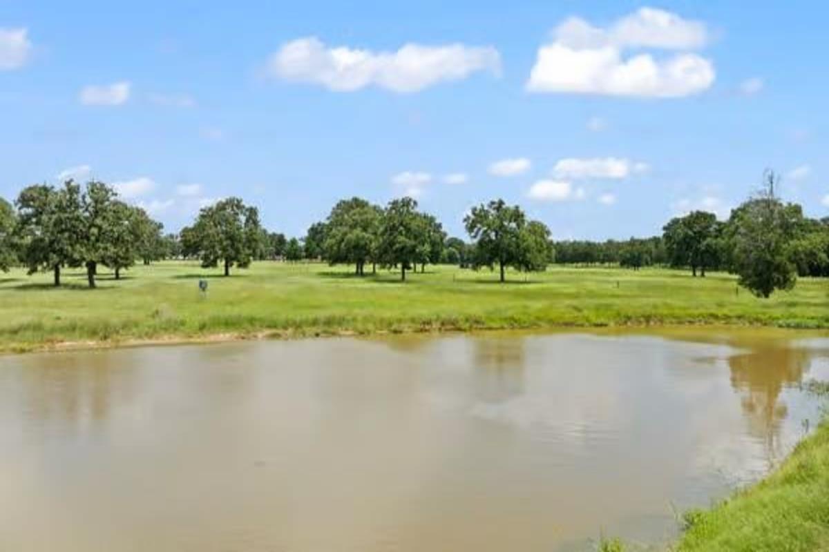 Image 36 of 40 For 705 Antioch Rd