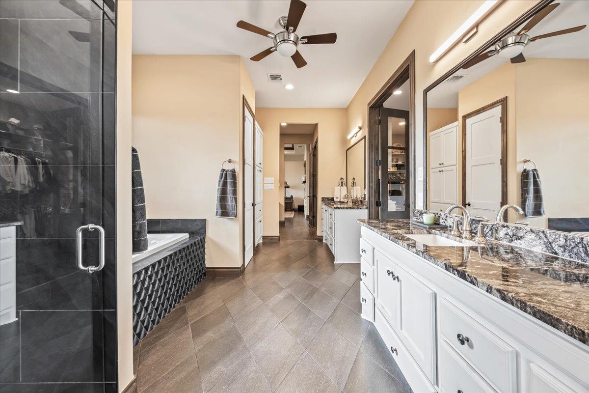 Image 16 of 40 For 742 Pacific Pl