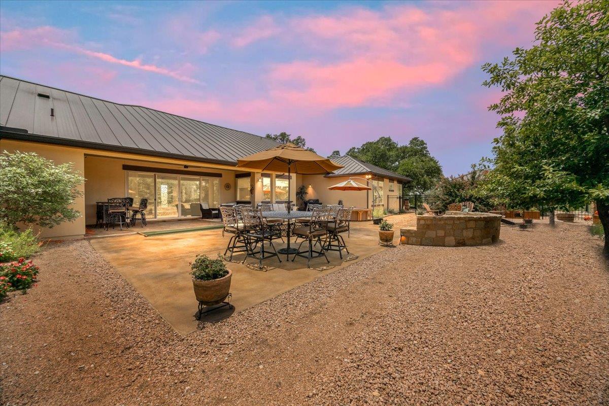 Image 29 of 40 For 742 Pacific Pl