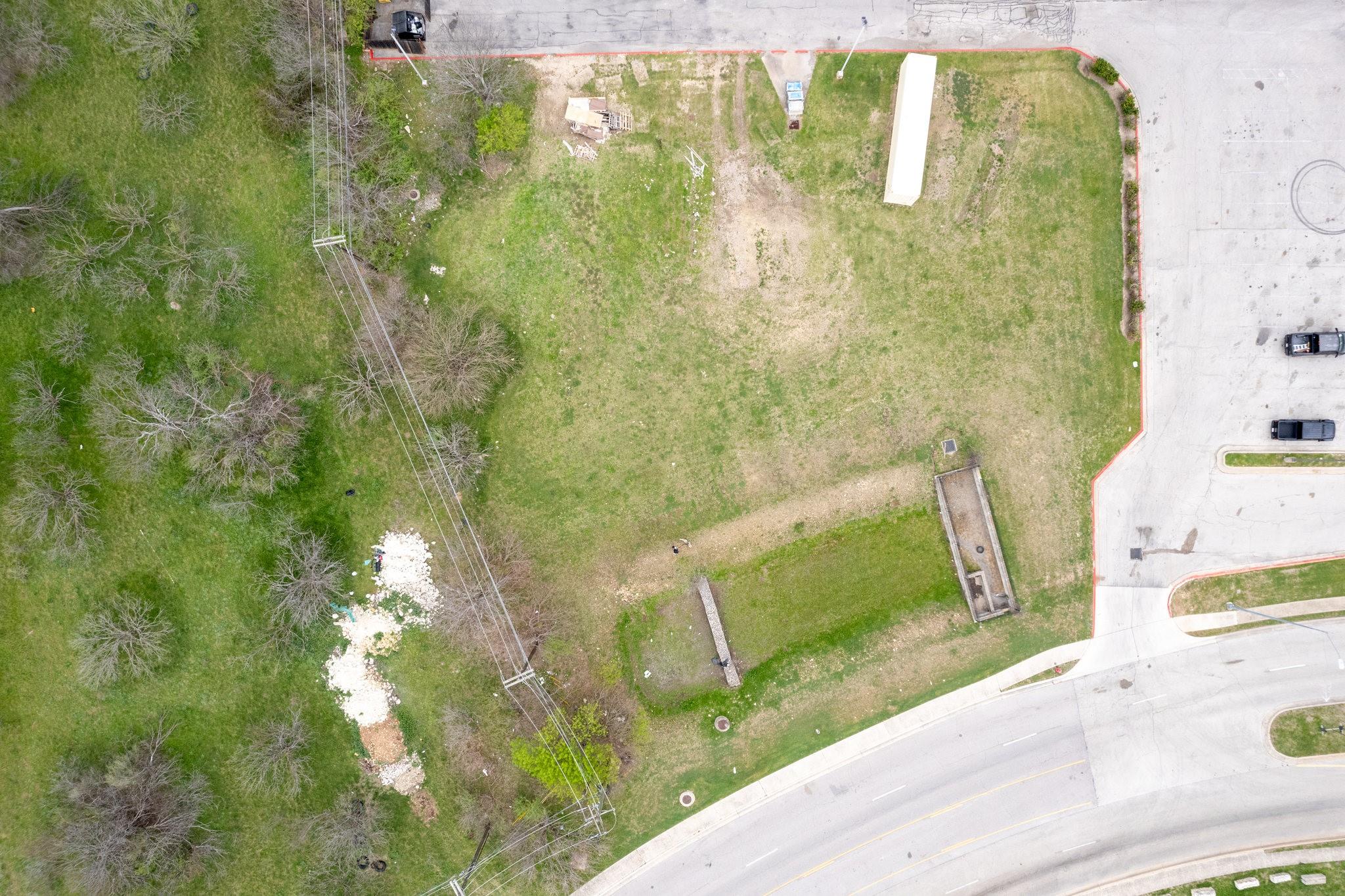 Image 15 of 15 For 350 Chisholm Pkwy