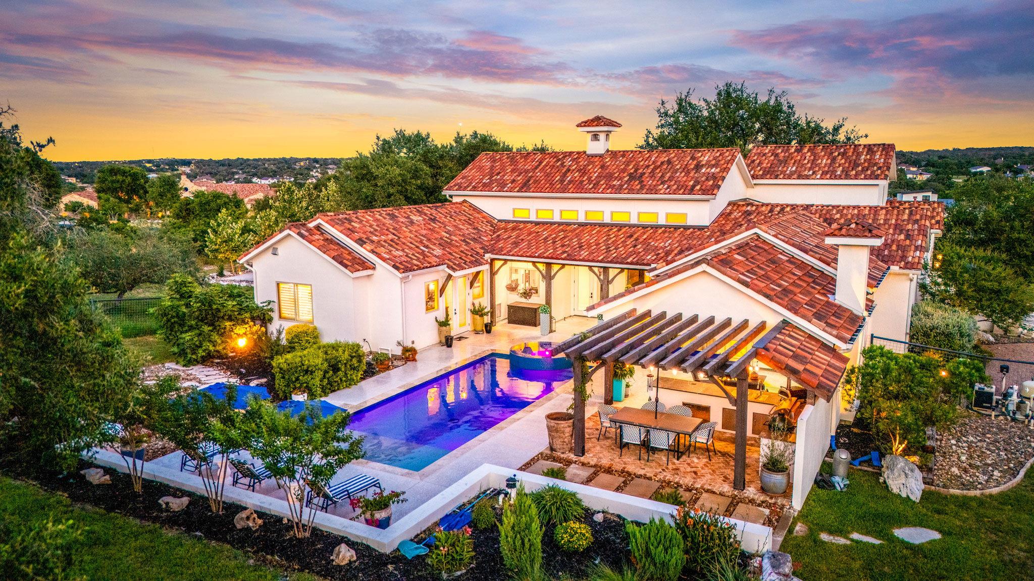 Image 2 of 40 For 1607 Bordeaux Blanc